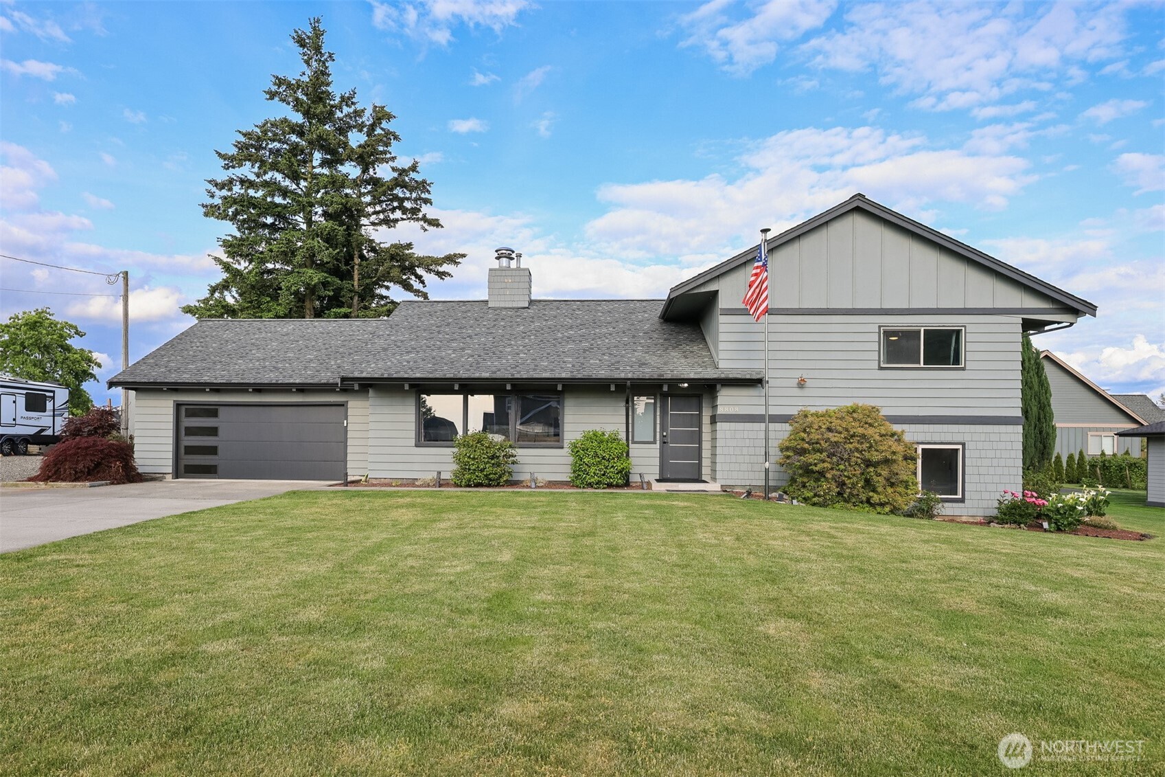 8808 Line Road Property Photo 1