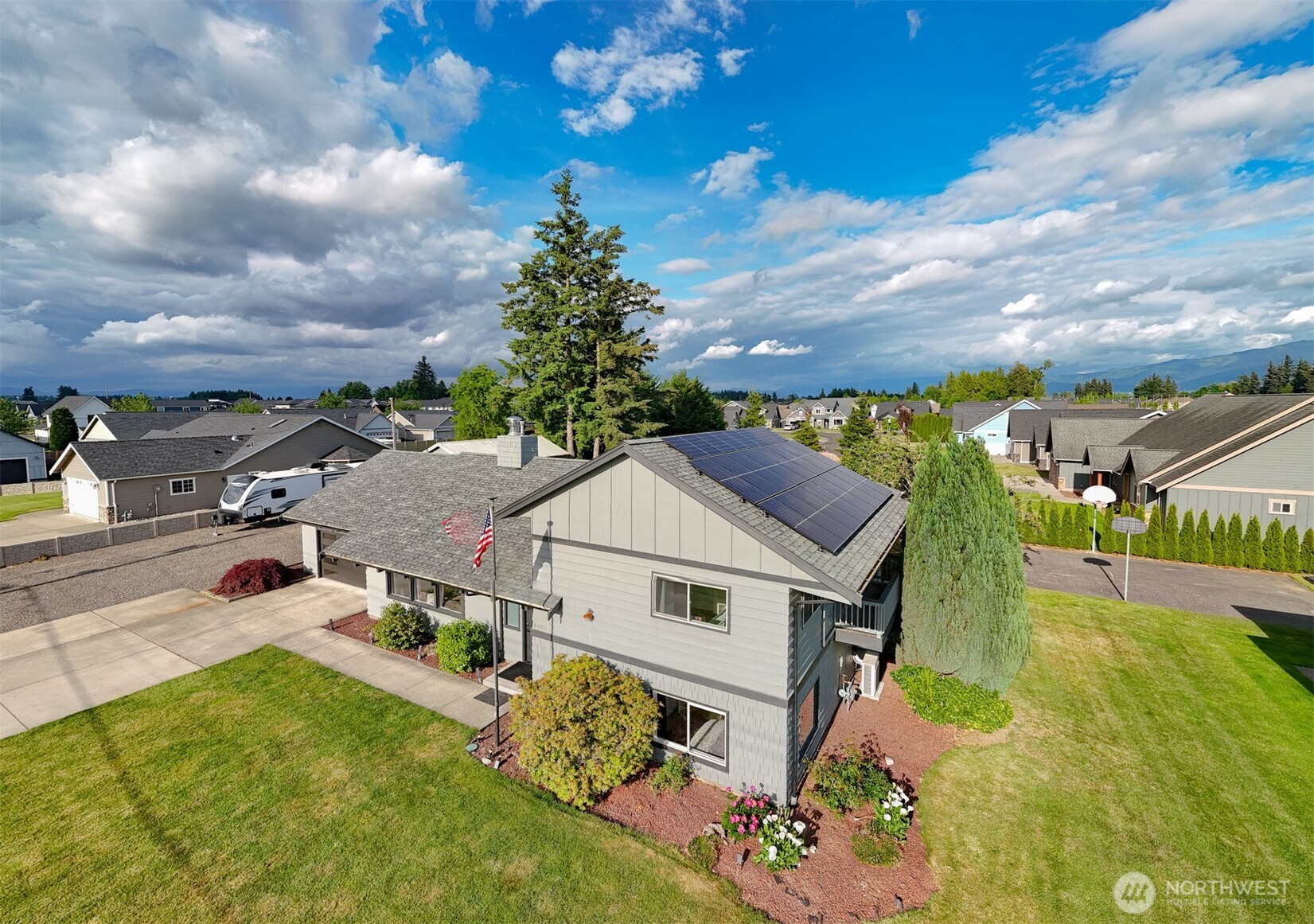 8808 Line Road Property Photo 2
