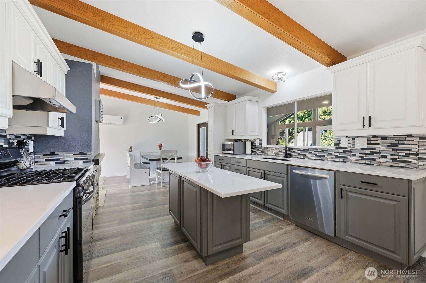8808 Line Road Property Photo 11
