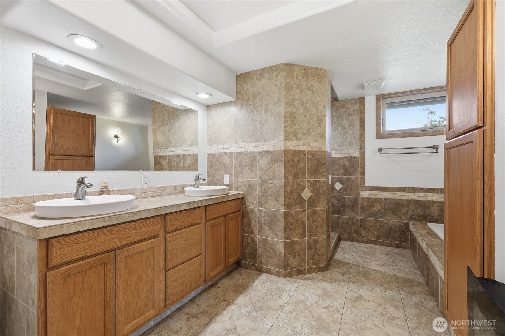 8808 Line Road Property Photo 18