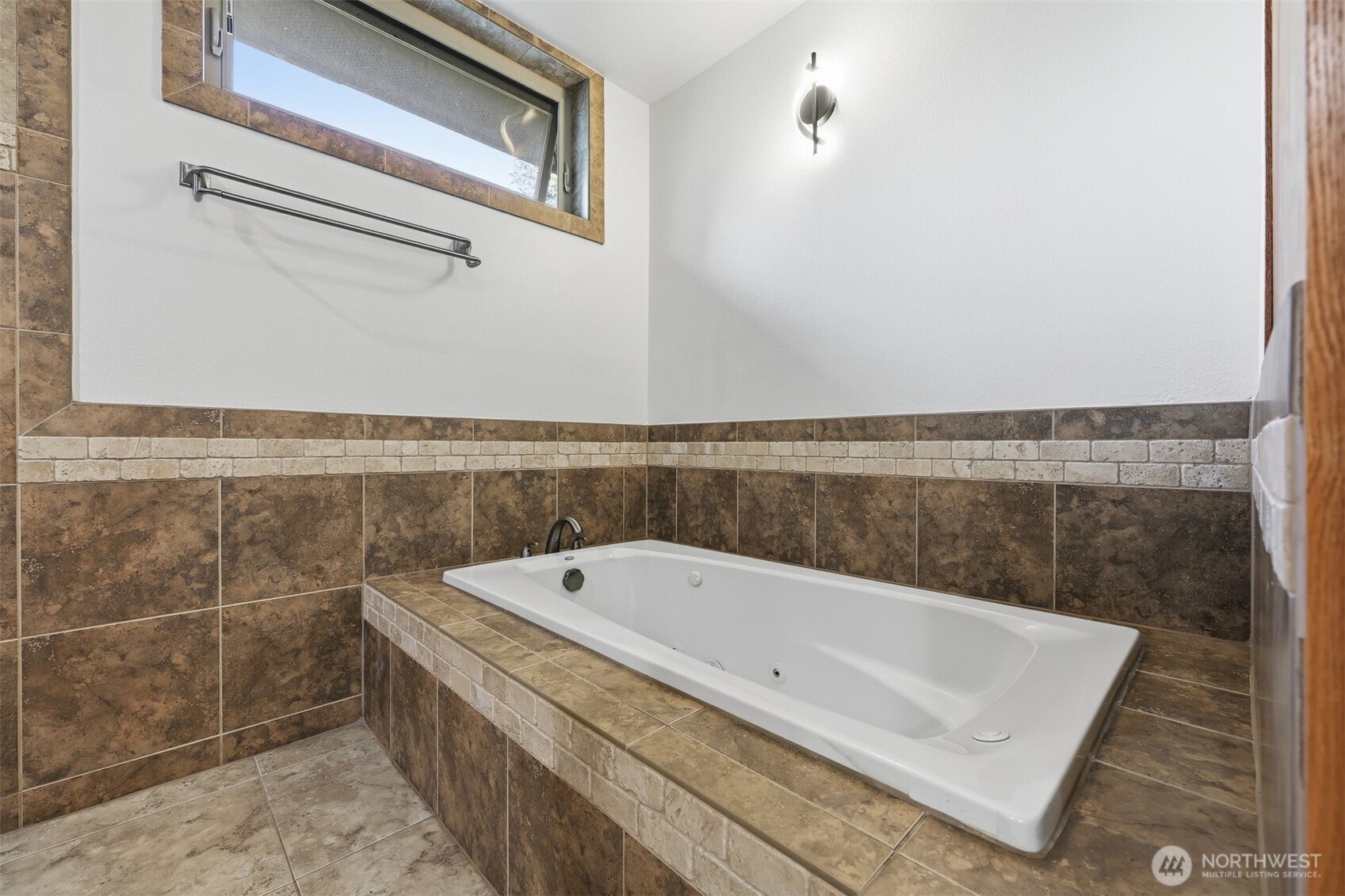 8808 Line Road Property Photo 20