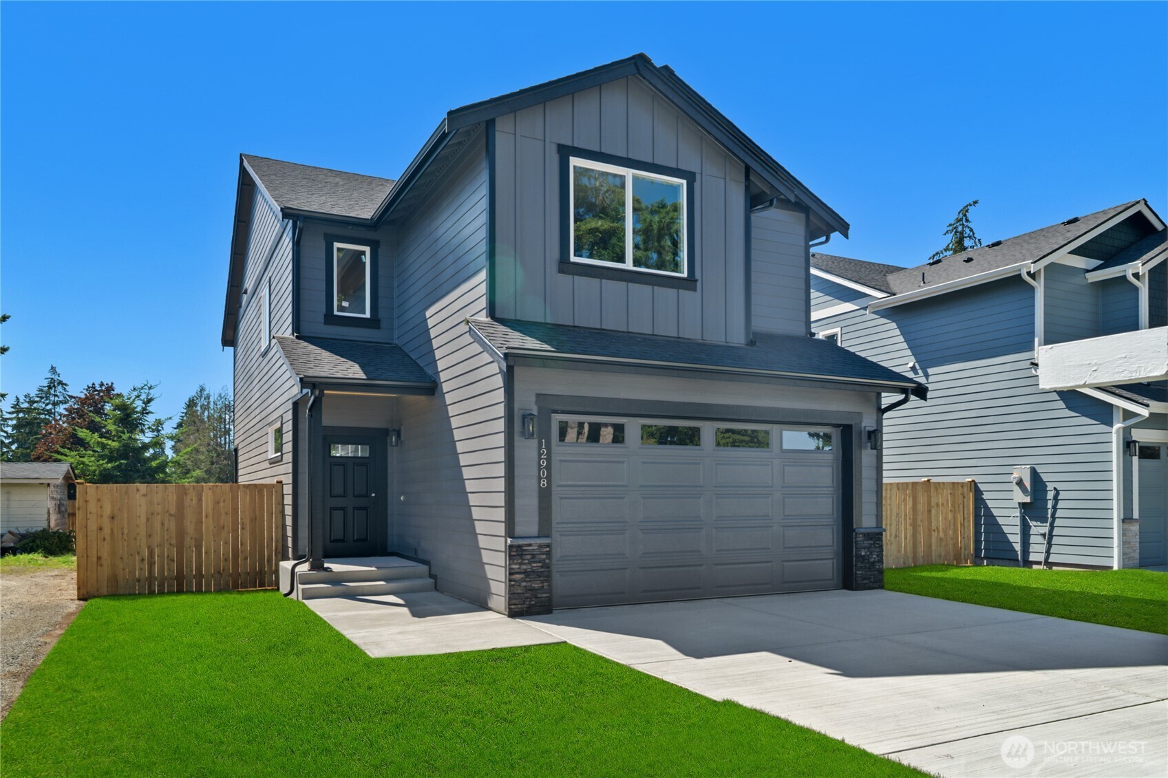 12908 Yakima Avenue Property Photo 1