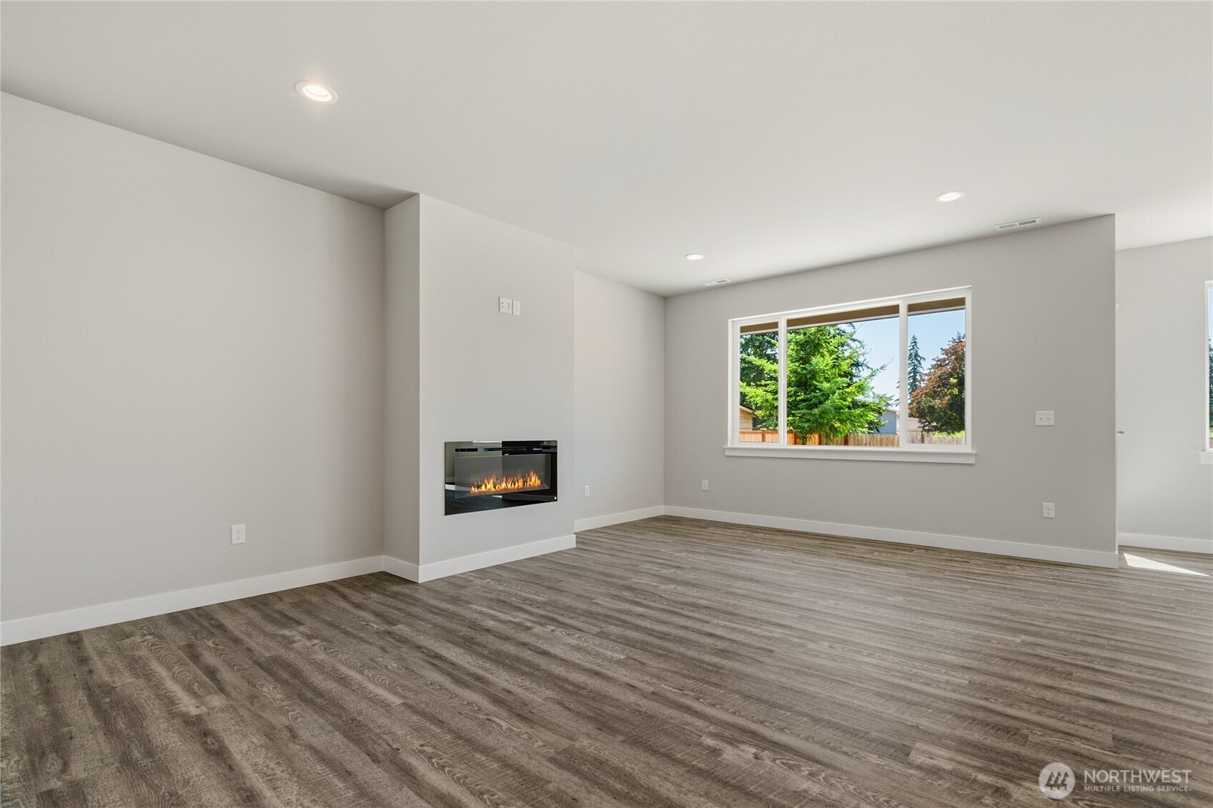 12908 Yakima Avenue Property Photo 4