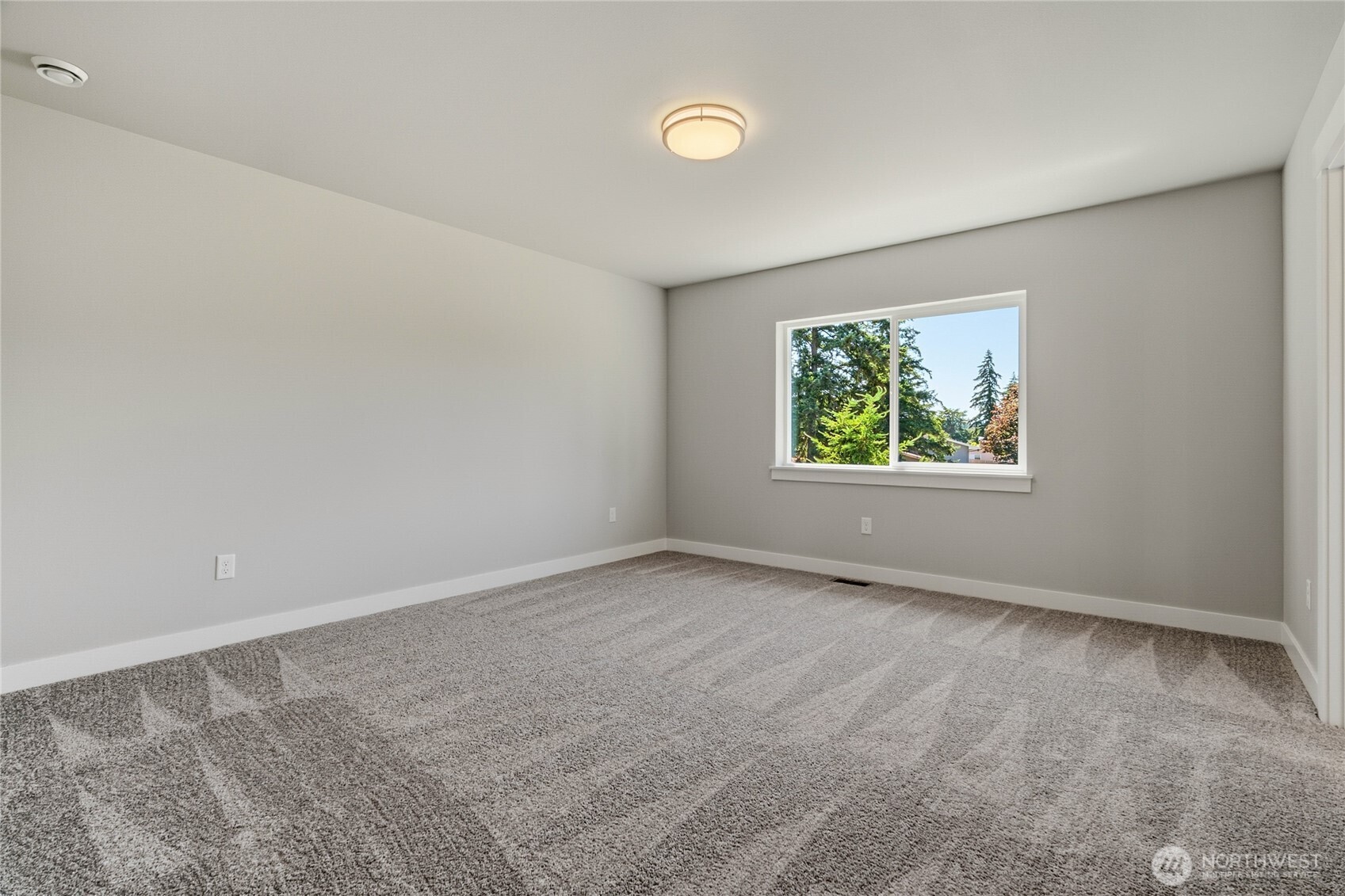 12908 Yakima Avenue Property Photo 12