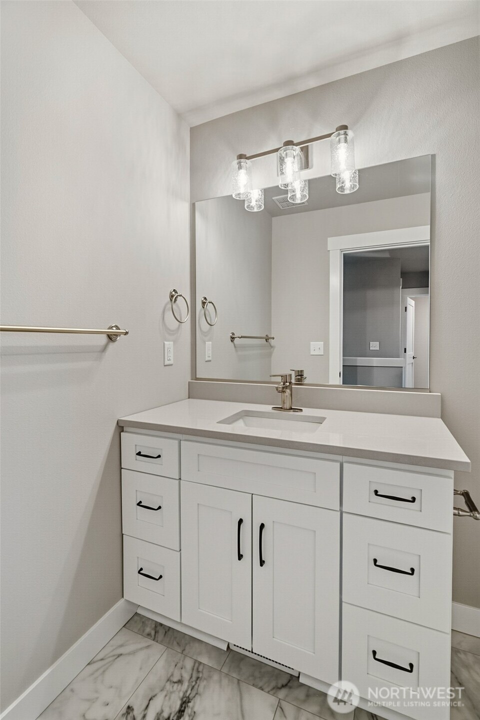 12908 Yakima Avenue Property Photo 13