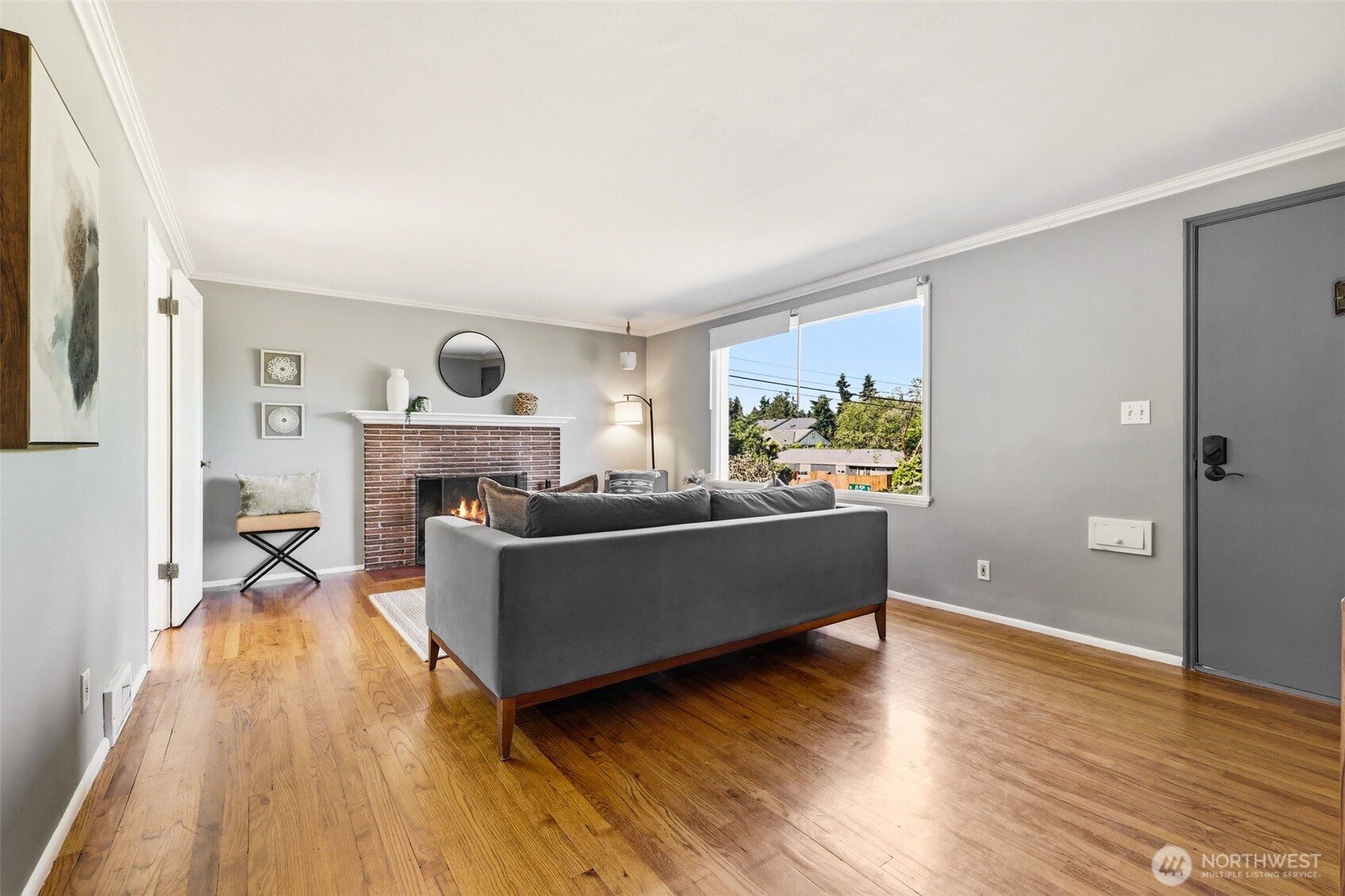8257 Interlake Avenue Property Photo 4