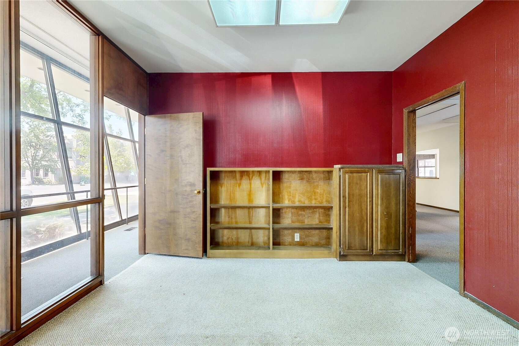 103 E Poplar Street Property Photo 11