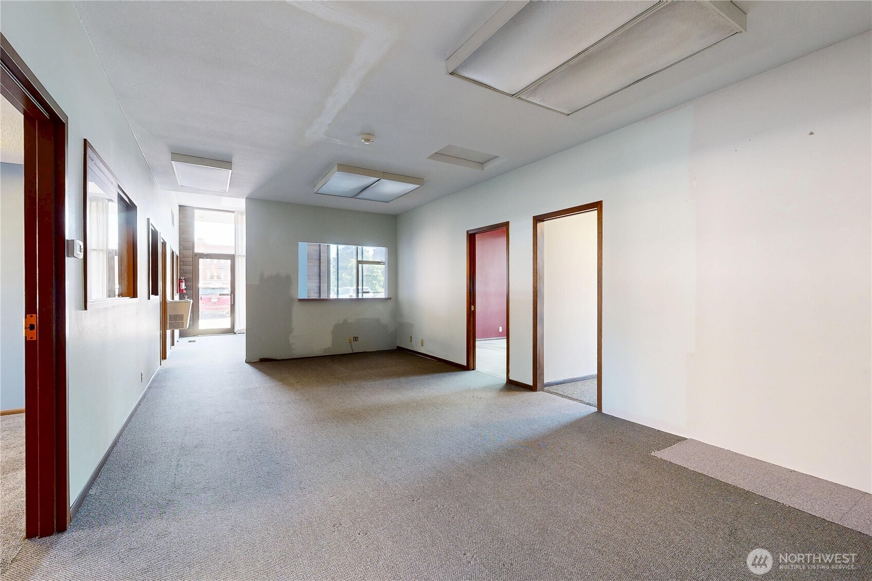 103 E Poplar Street Property Photo 25
