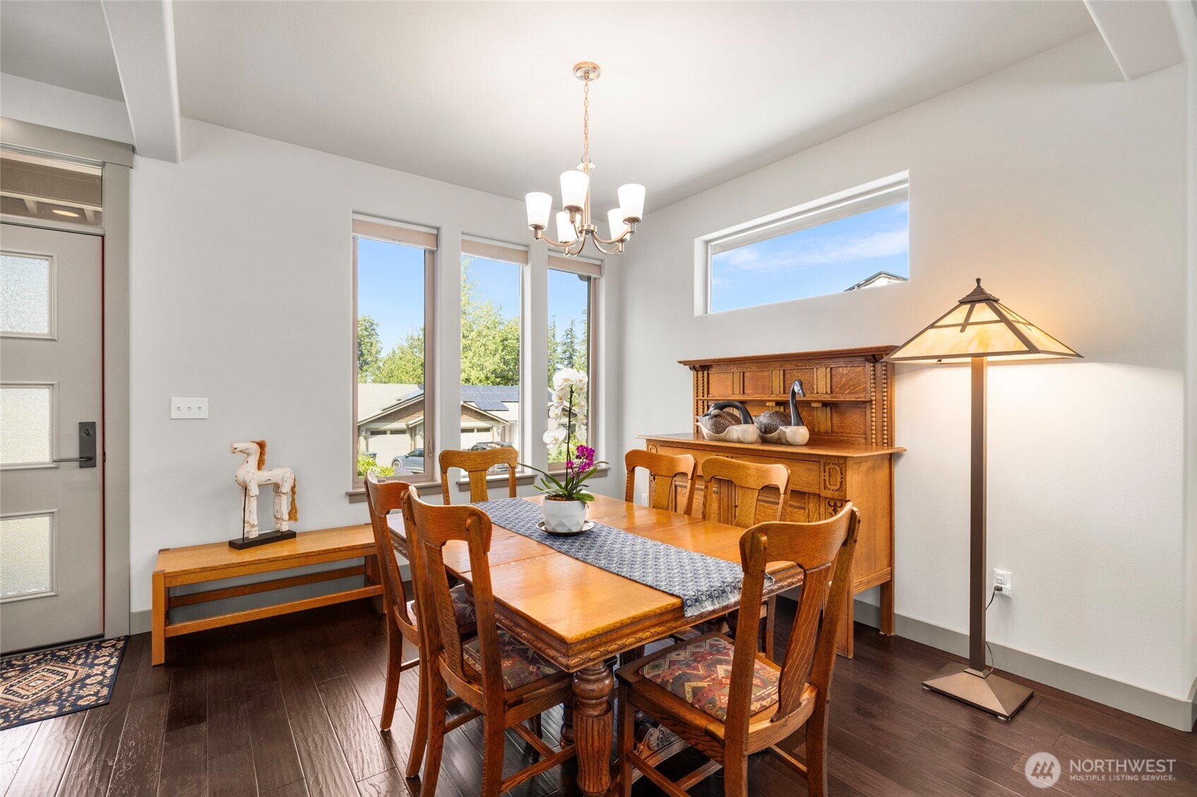 1216 Brookstone Drive Property Photo 4