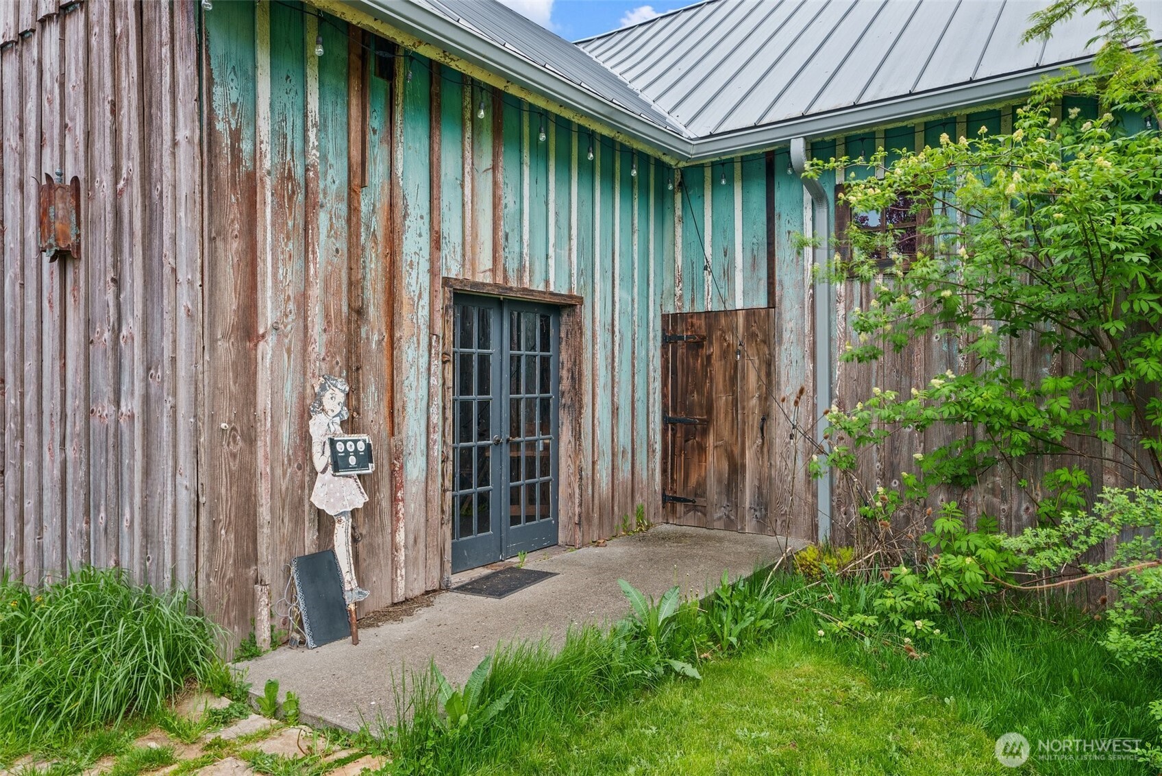 3605 Jackson Highway Property Photo 5