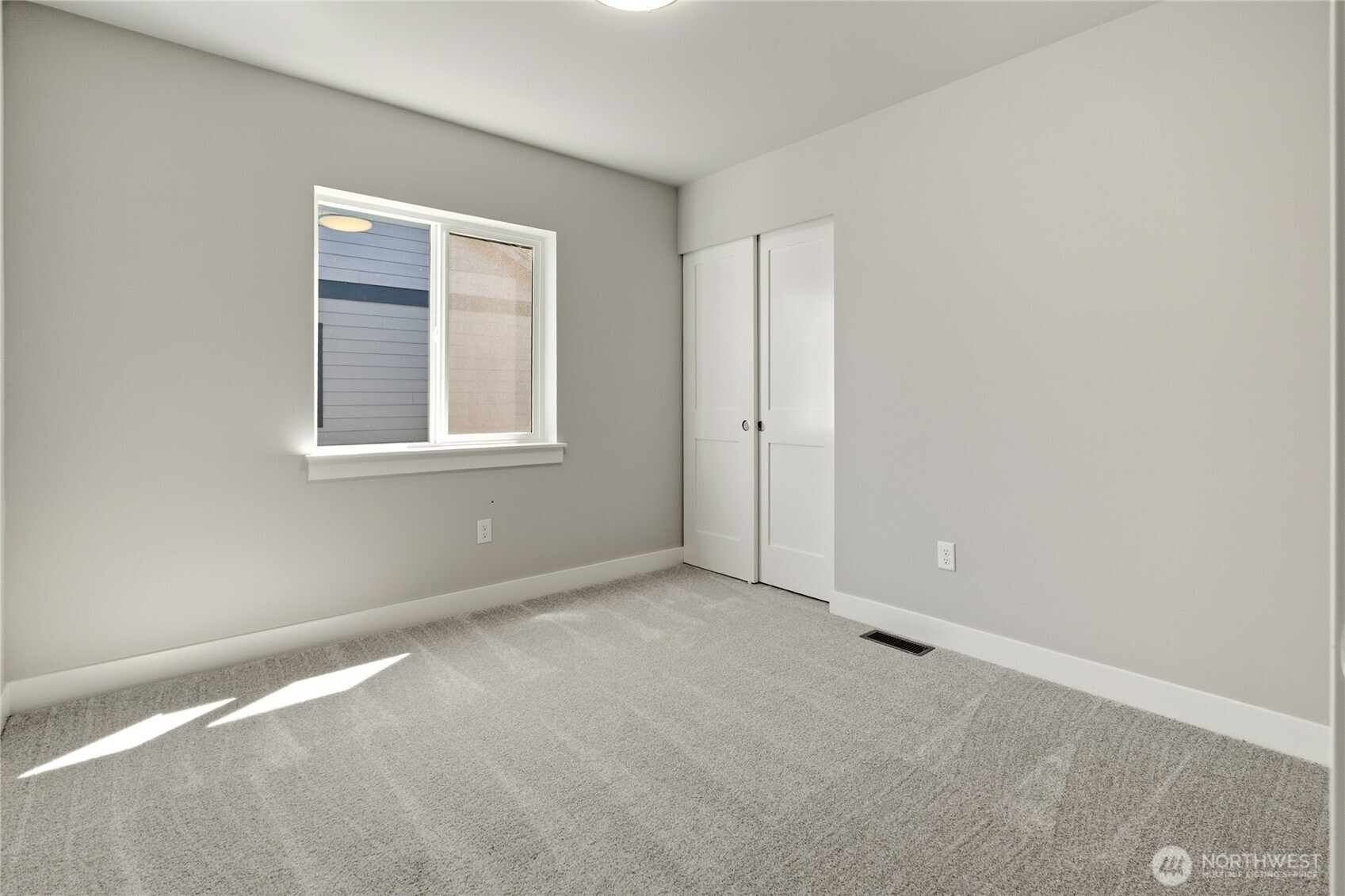 12902 Yakima Avenue Property Photo 15