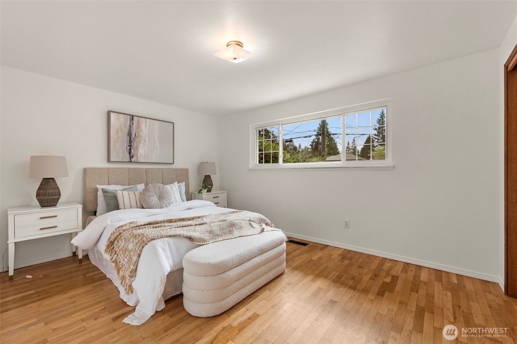 20310 5th Avenue Property Photo 11
