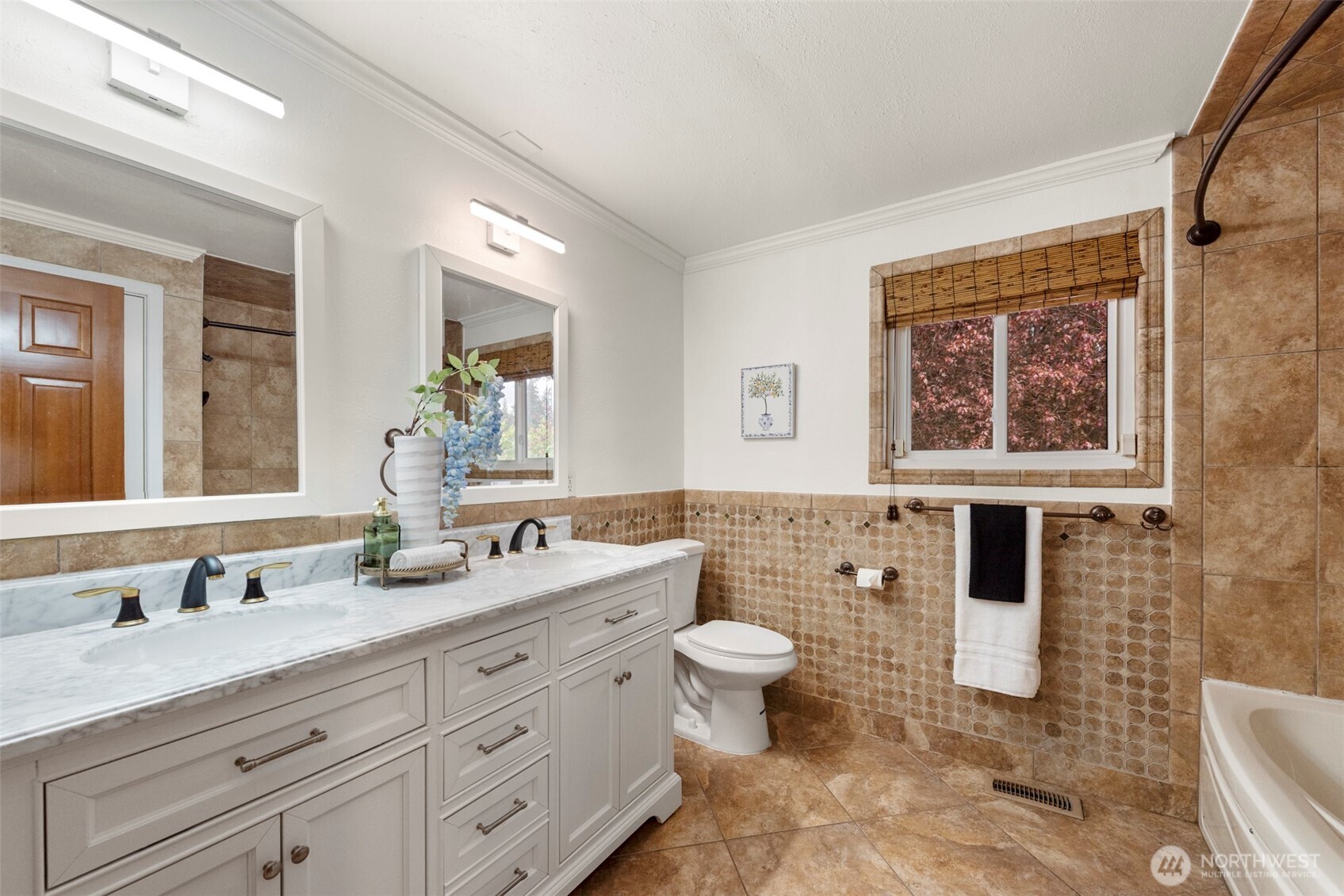 20310 5th Avenue Property Photo 15