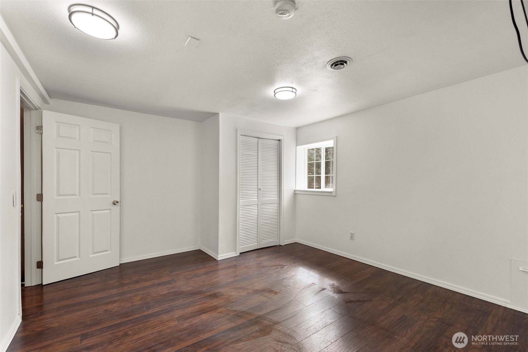 20310 5th Avenue Property Photo 18