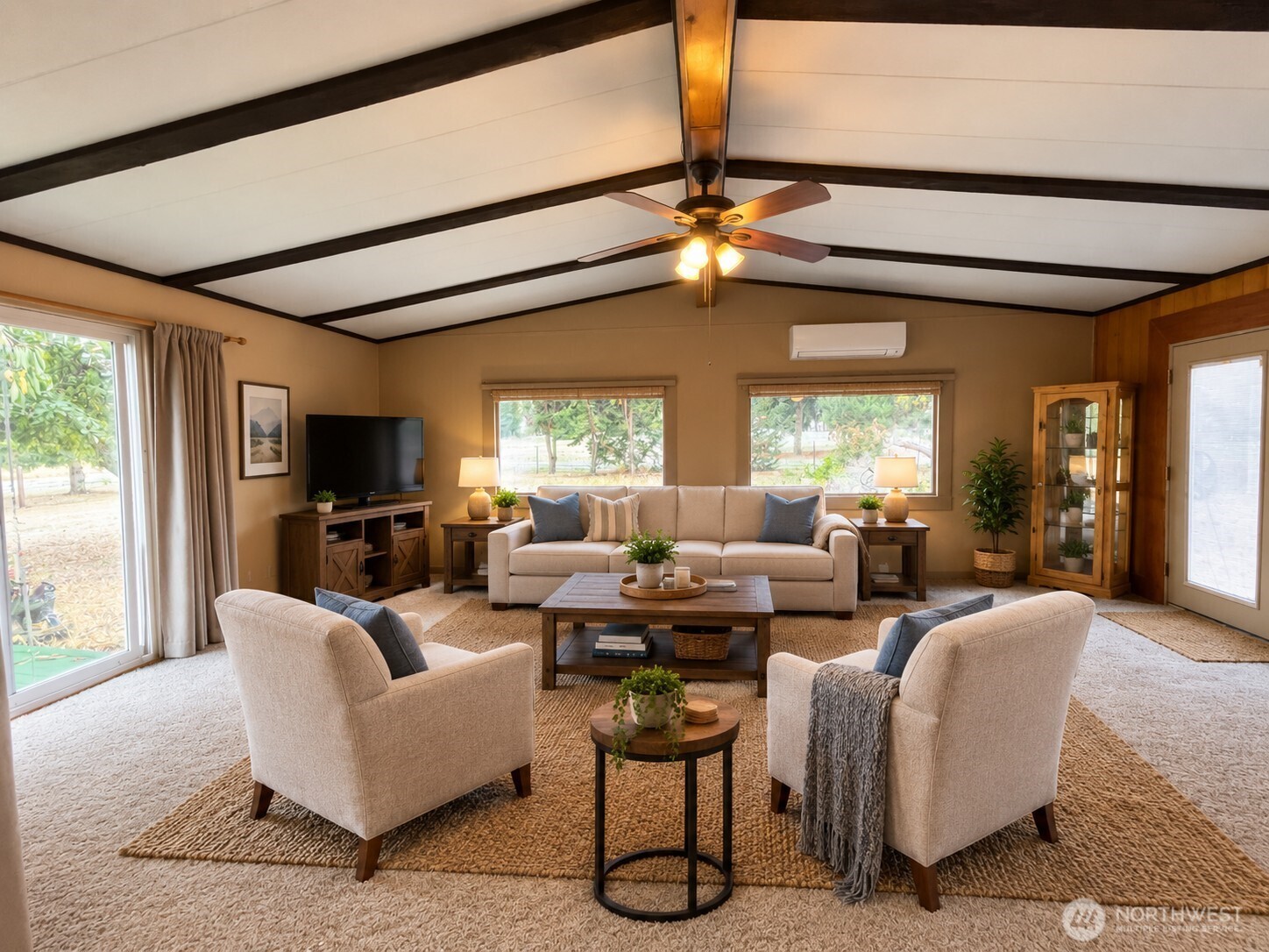 141 Quiet Place Property Photo 10