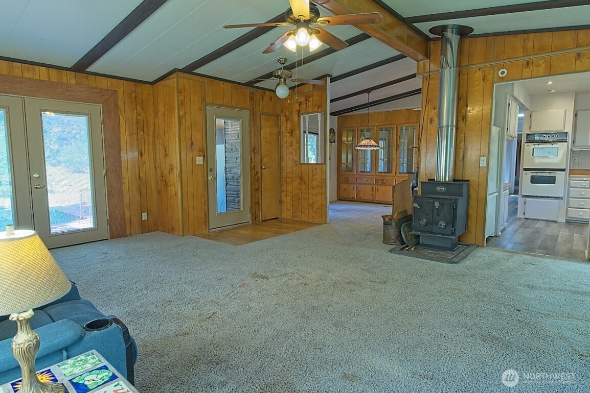 141 Quiet Place Property Photo 11