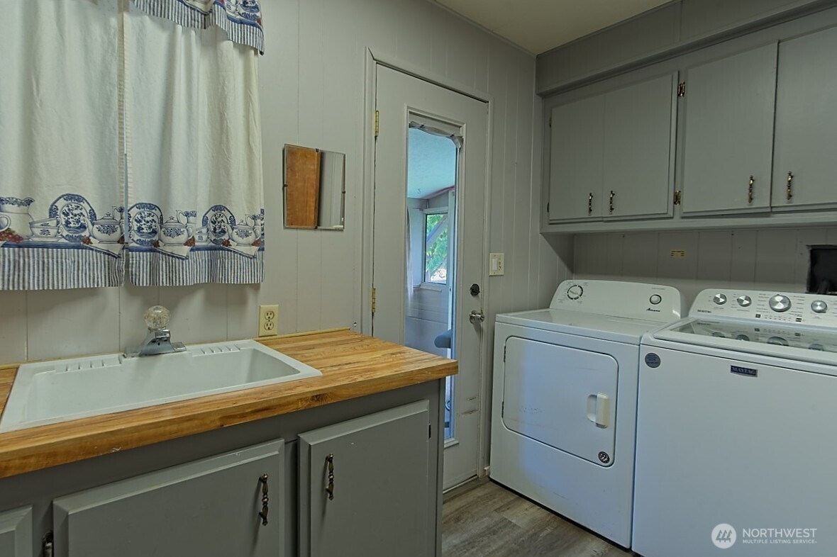 141 Quiet Place Property Photo 26