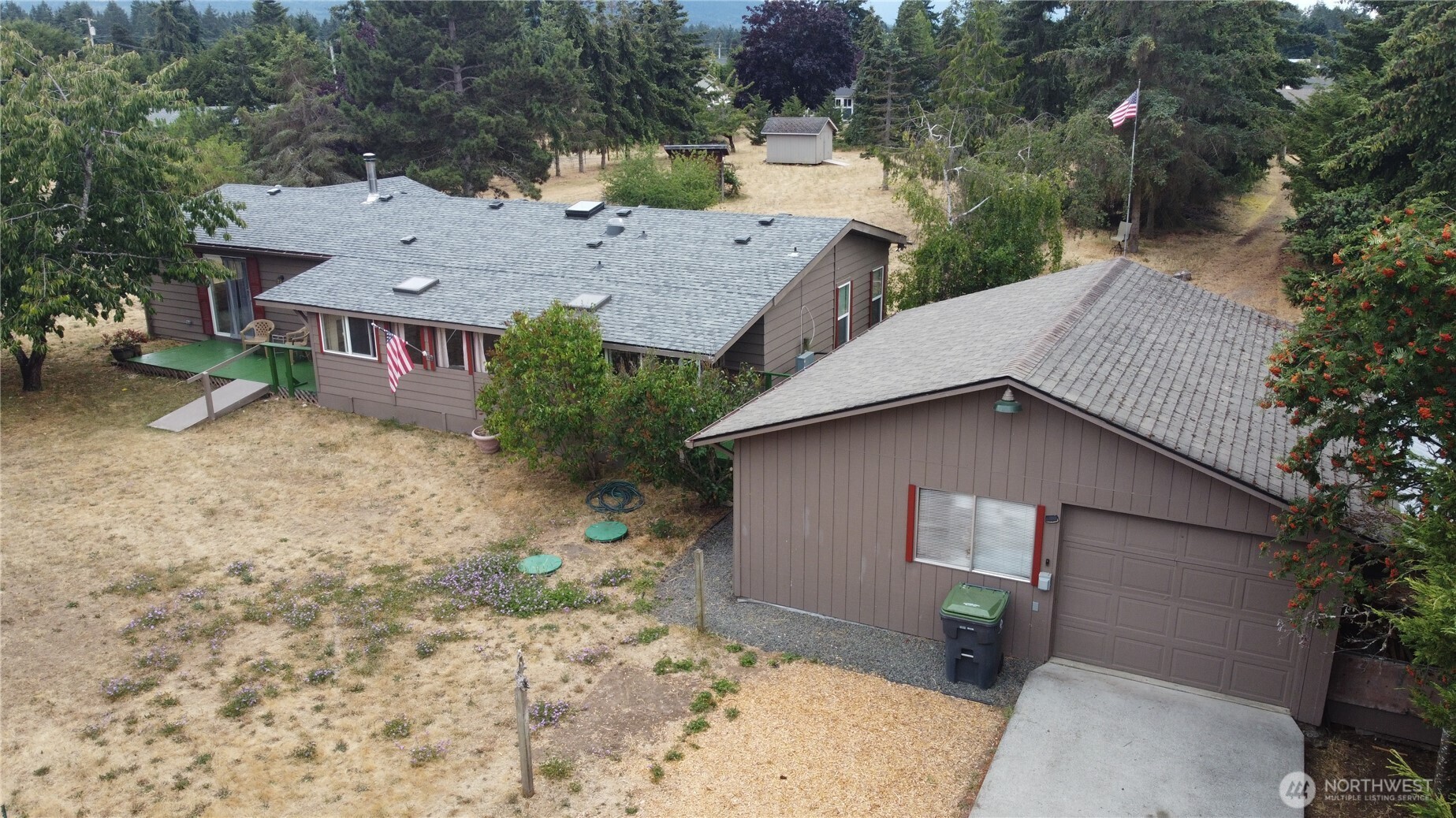 141 Quiet Place Property Photo 32