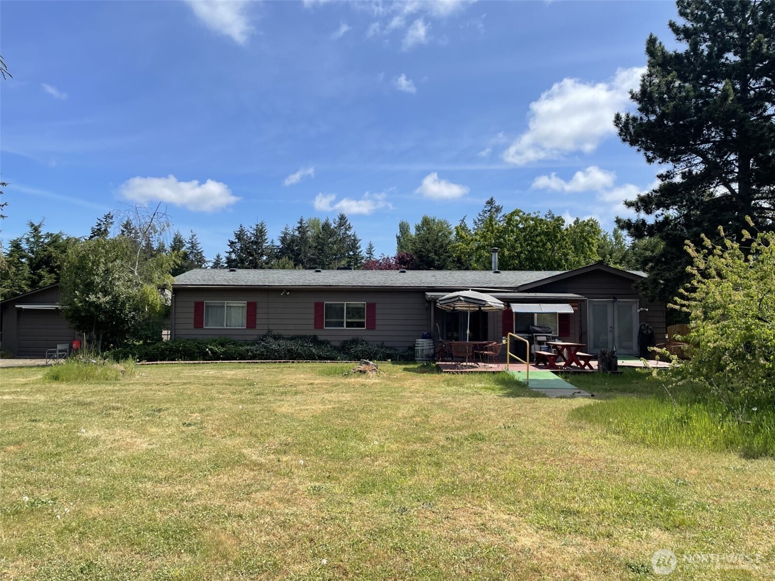 141 Quiet Place Property Photo 32