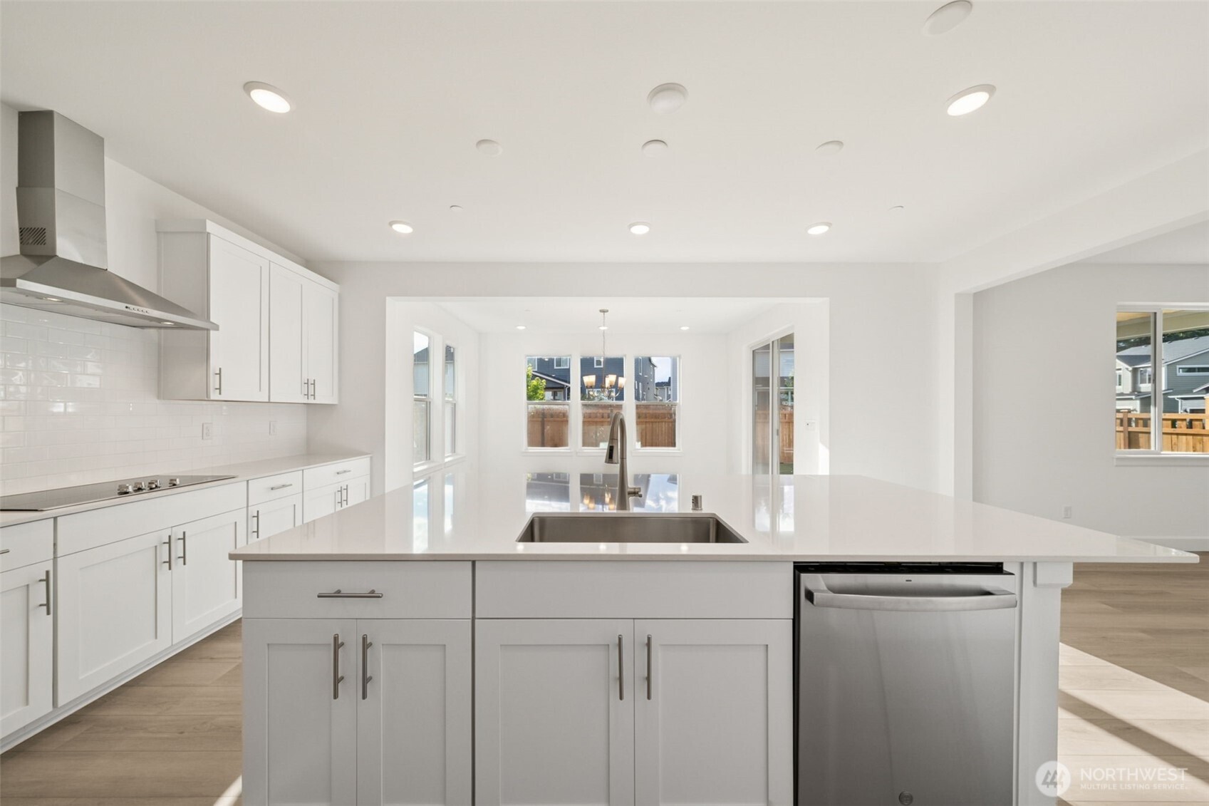 18037 139th Place 15 Property Photo 6