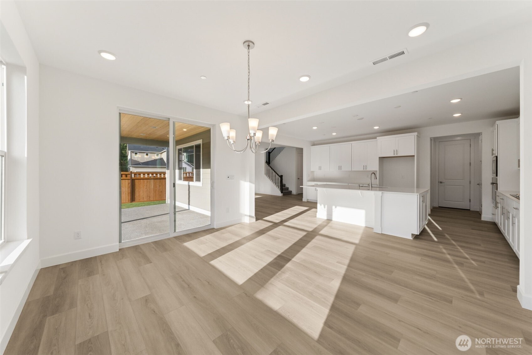 18037 139th Place 15 Property Photo 7
