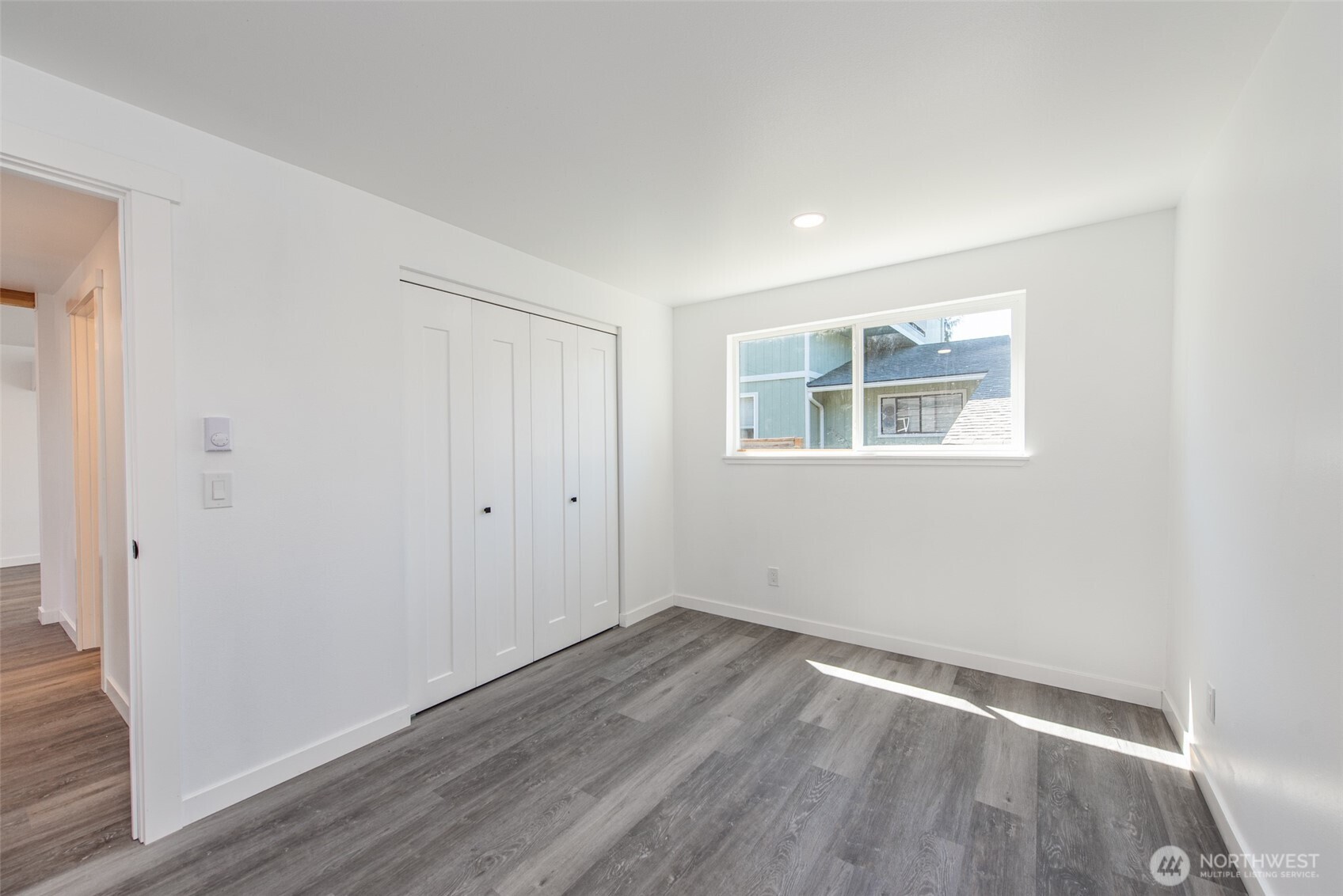 320 E Lopez Avenue Property Photo 23