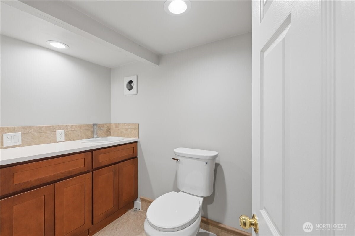 1715 Meridian Avenue Property Photo 20