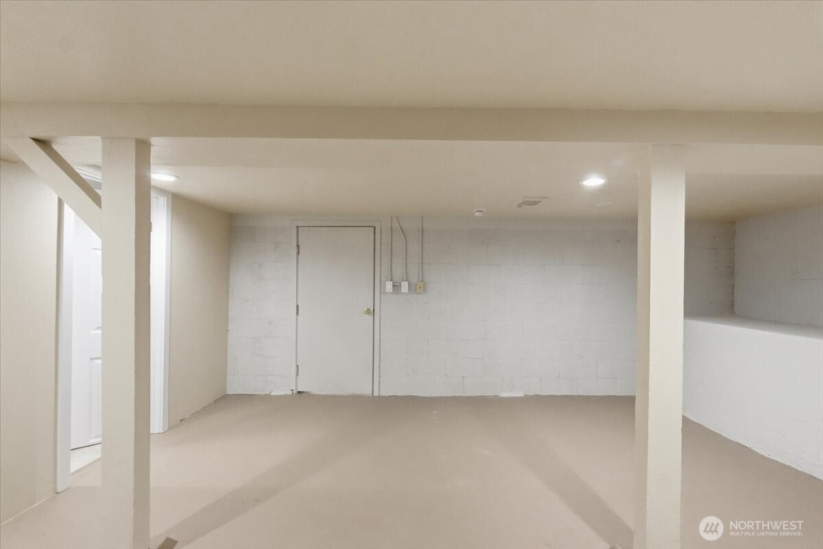 1715 Meridian Avenue Property Photo 22