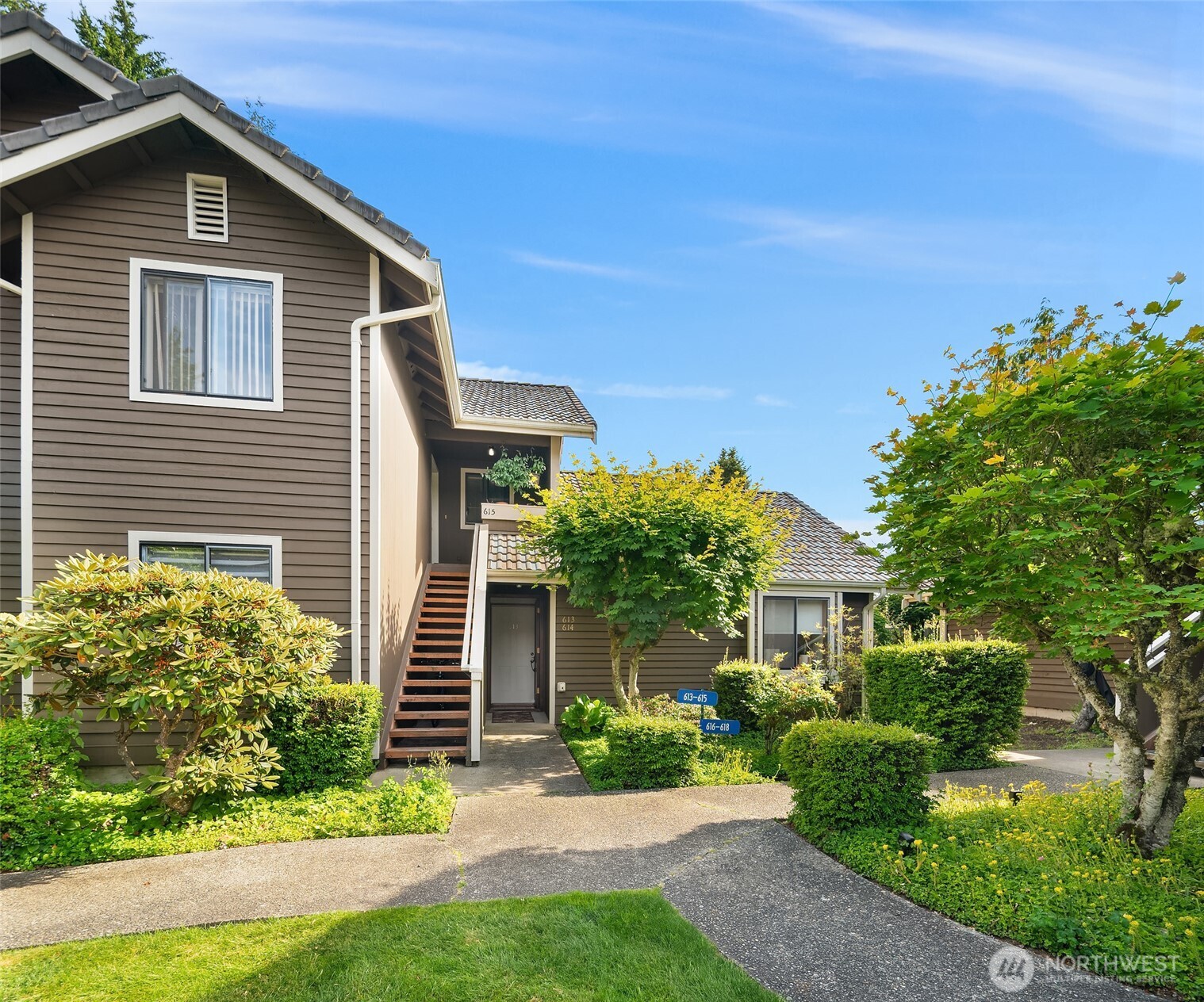 17320 97th Place 613 Property Photo 1