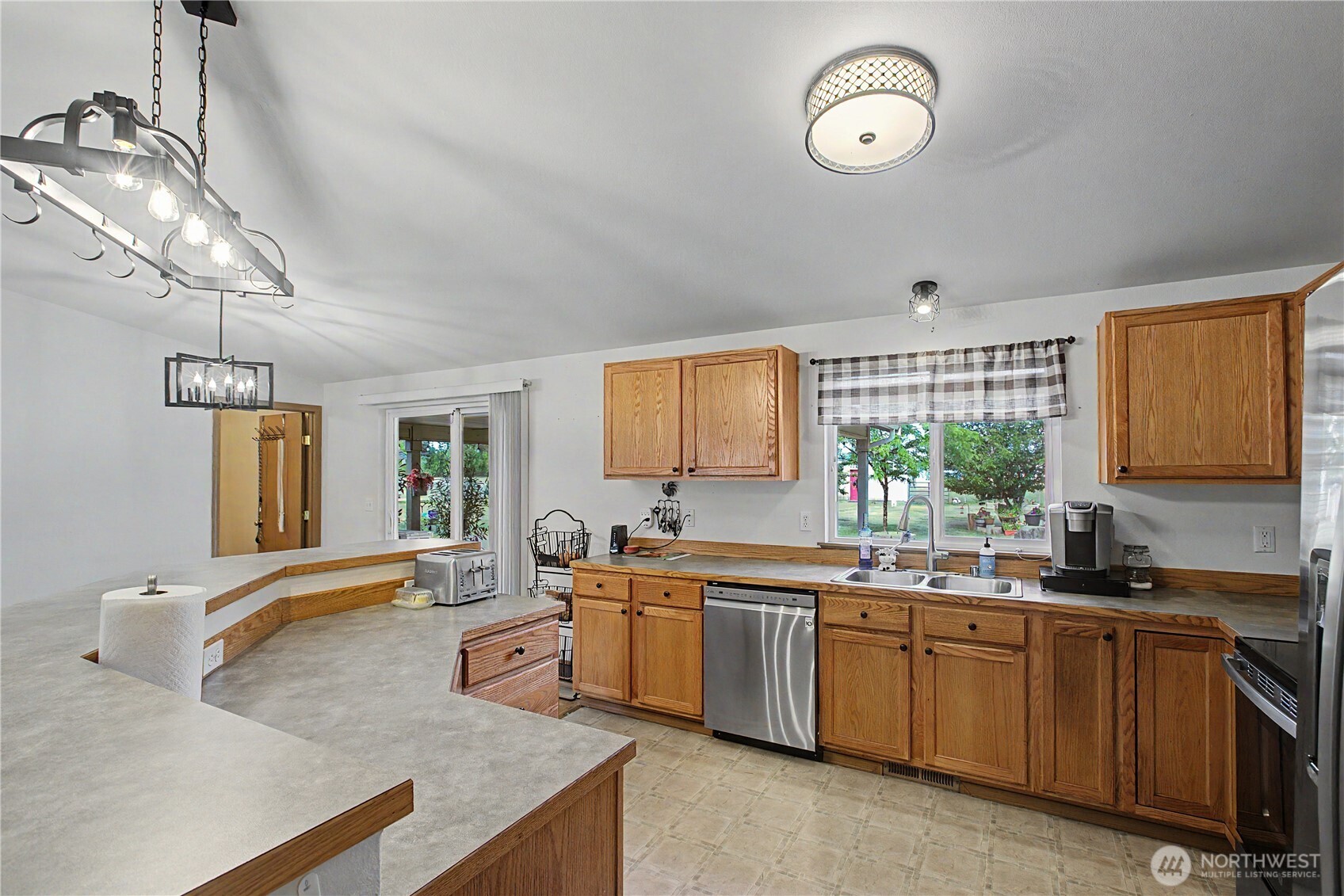 10548 179th Avenue Property Photo 8
