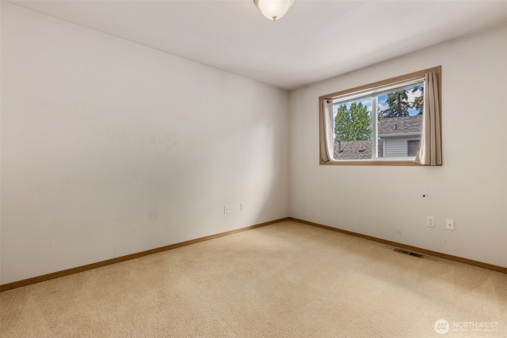 12421 63rd Avenue Property Photo 21