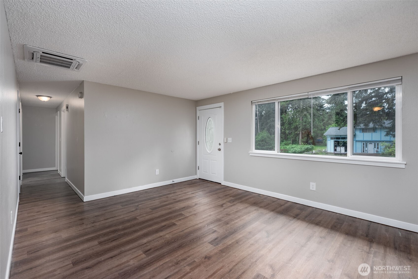 9538 Helen Avenue Property Photo 6