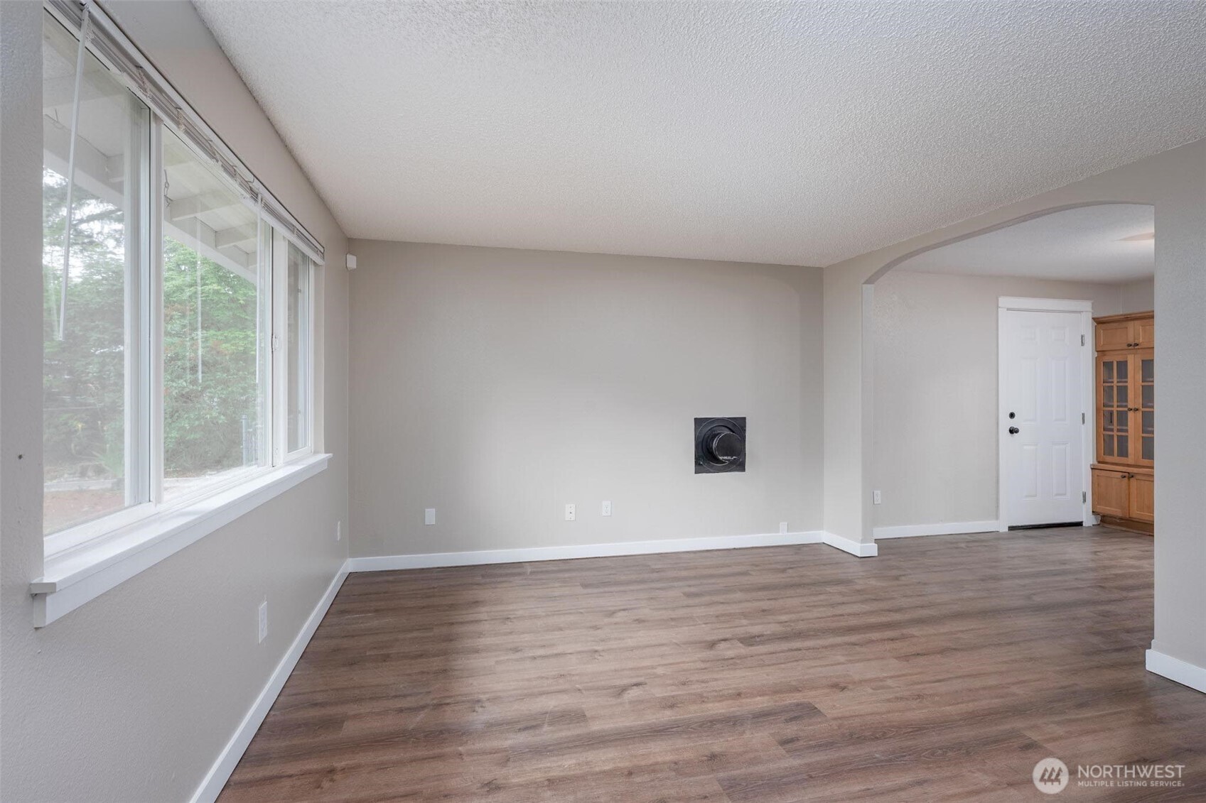 9538 Helen Avenue Property Photo 7