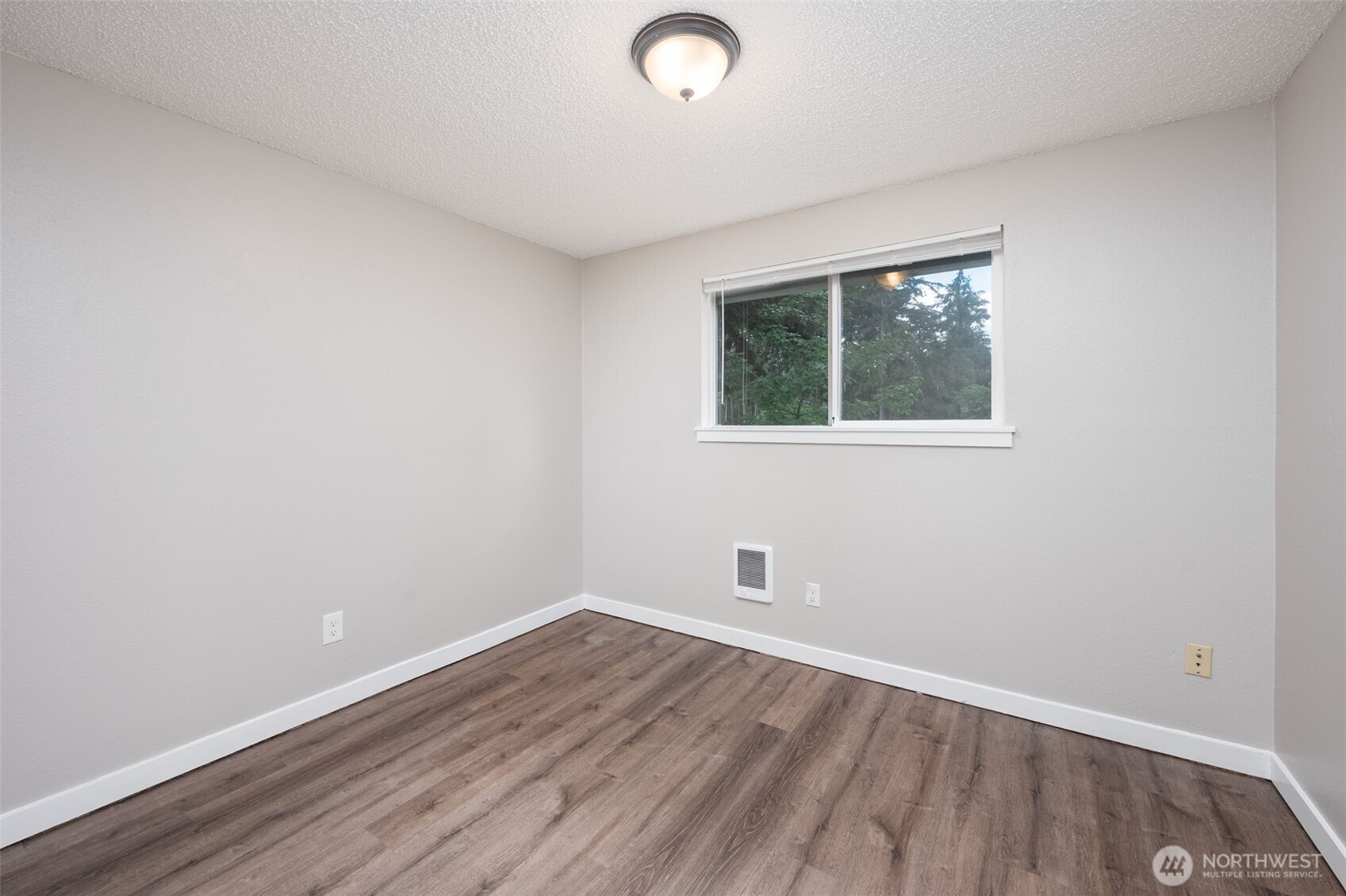 9538 Helen Avenue Property Photo 19