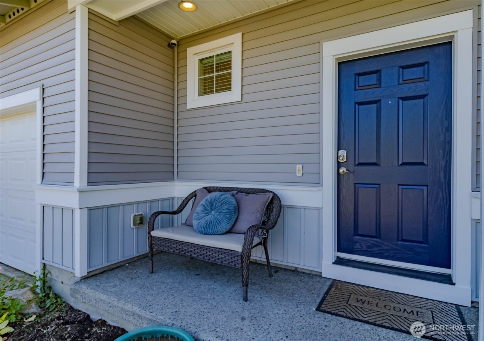 2714 67th Court Property Photo 2