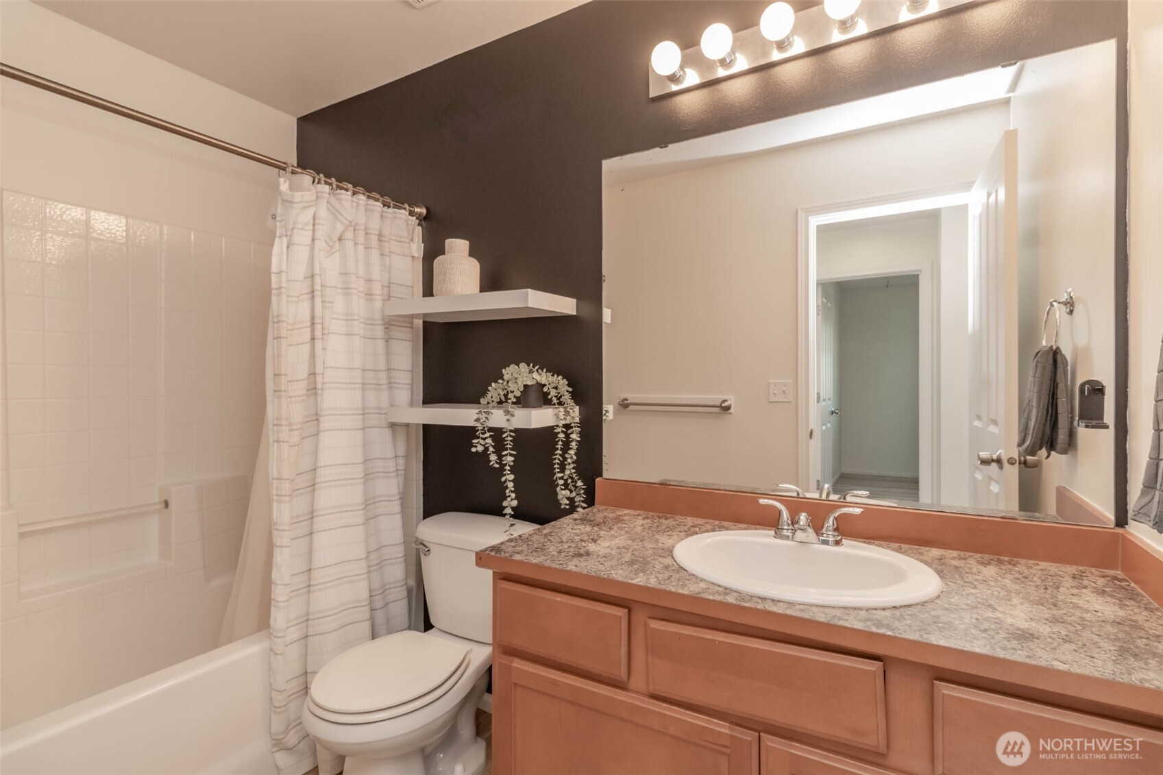 2714 67th Court Property Photo 24