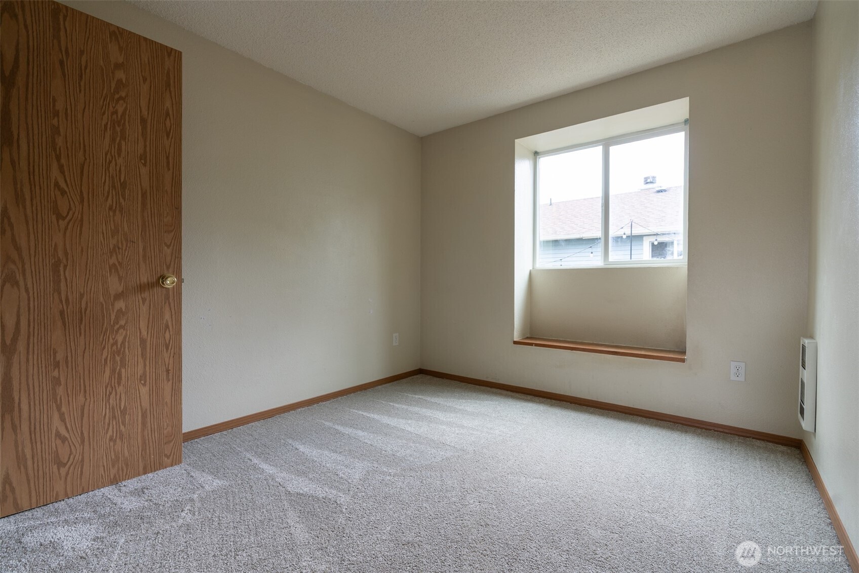 5607 76th Street Property Photo 5