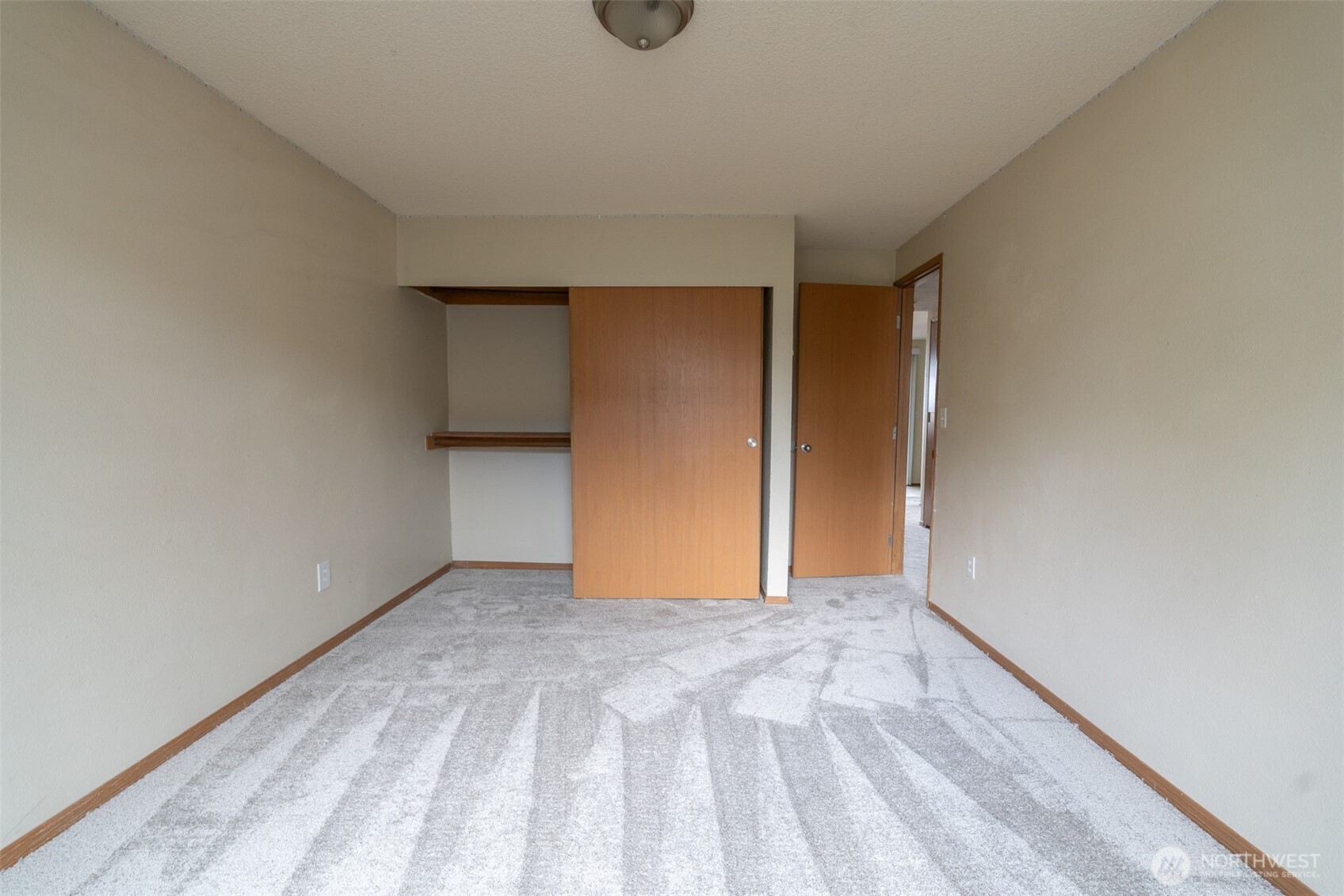 5607 76th Street Property Photo 8