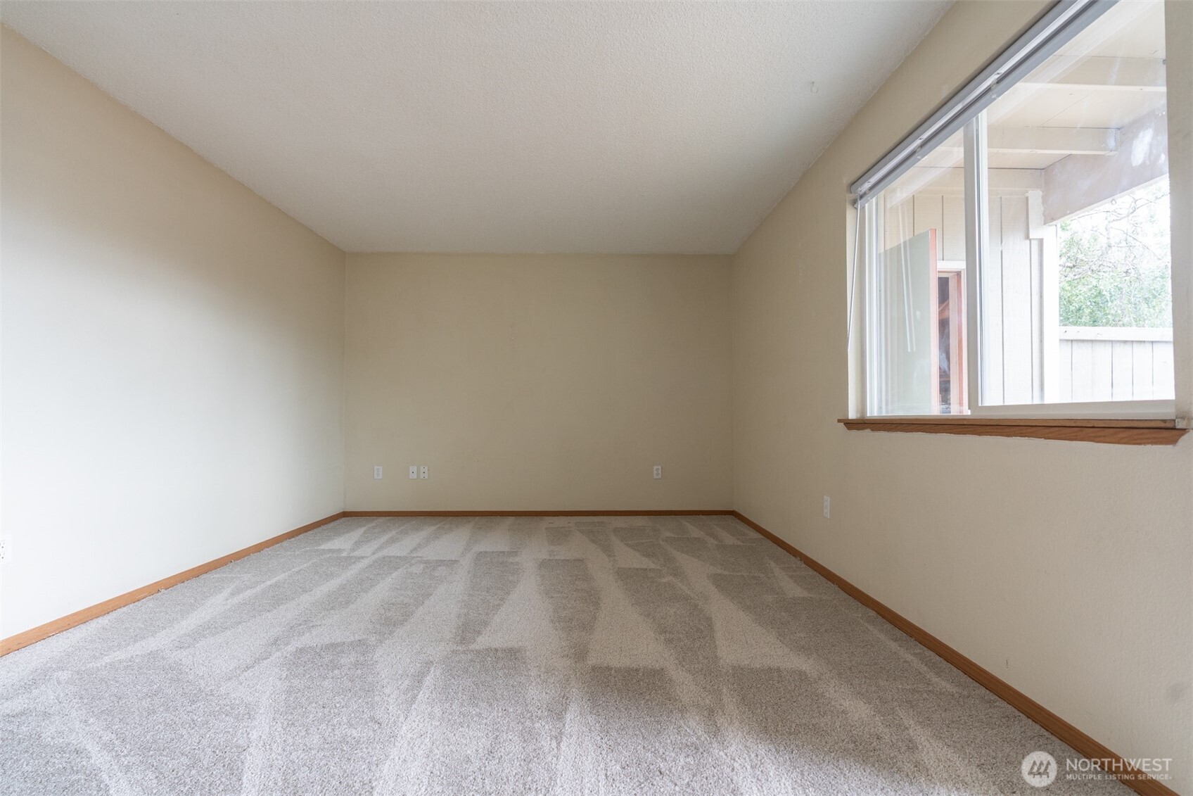 5607 76th Street Property Photo 9