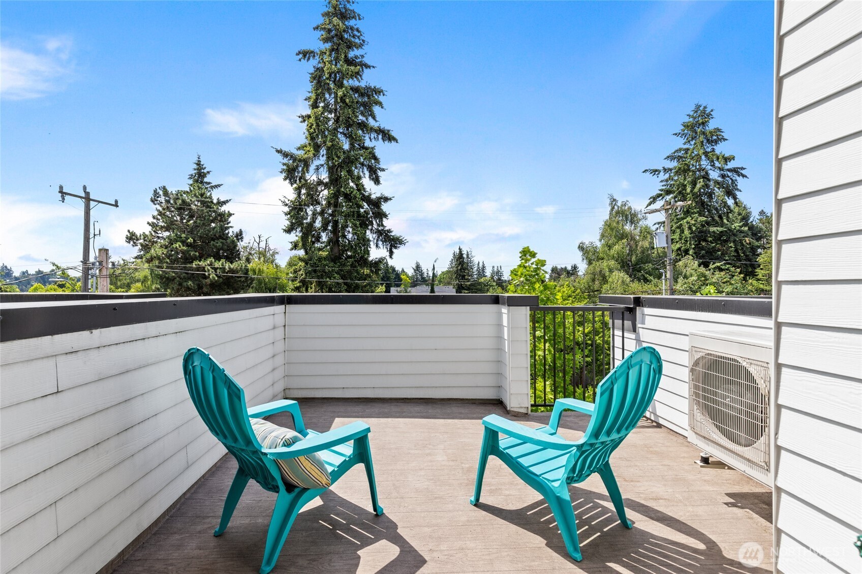 2106 Ne 85th Street E Property Photo 27