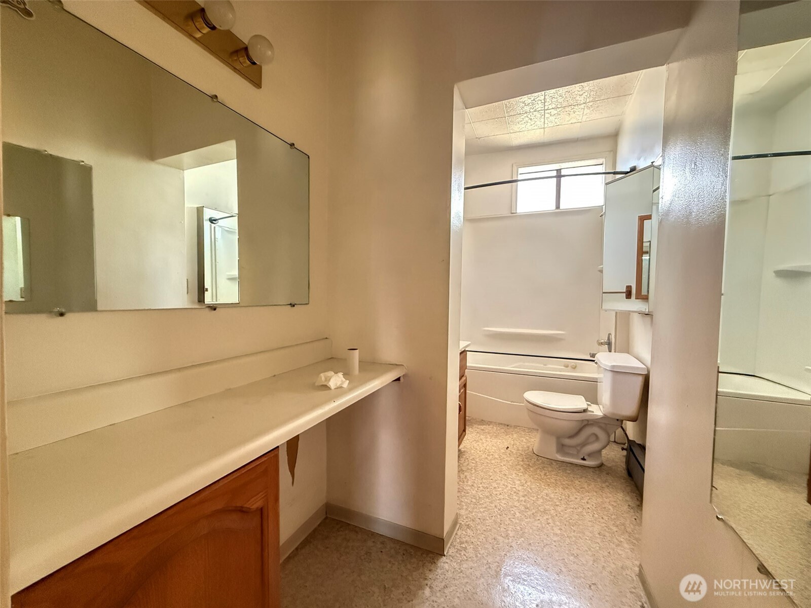 112 3rd Avenue Property Photo 16