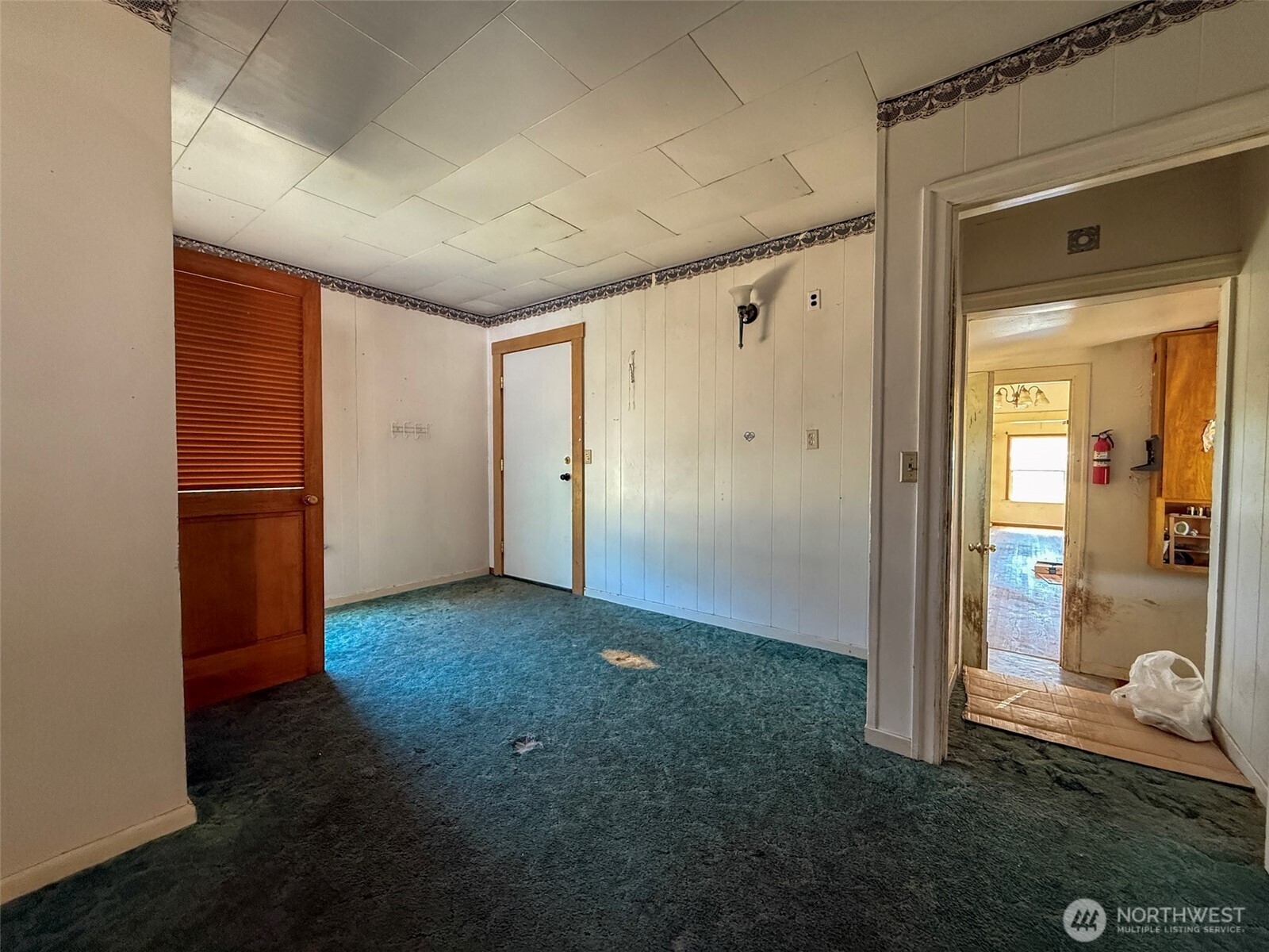 112 3rd Avenue Property Photo 21