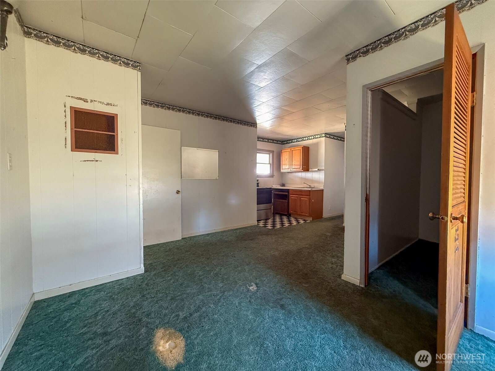 112 3rd Avenue Property Photo 22