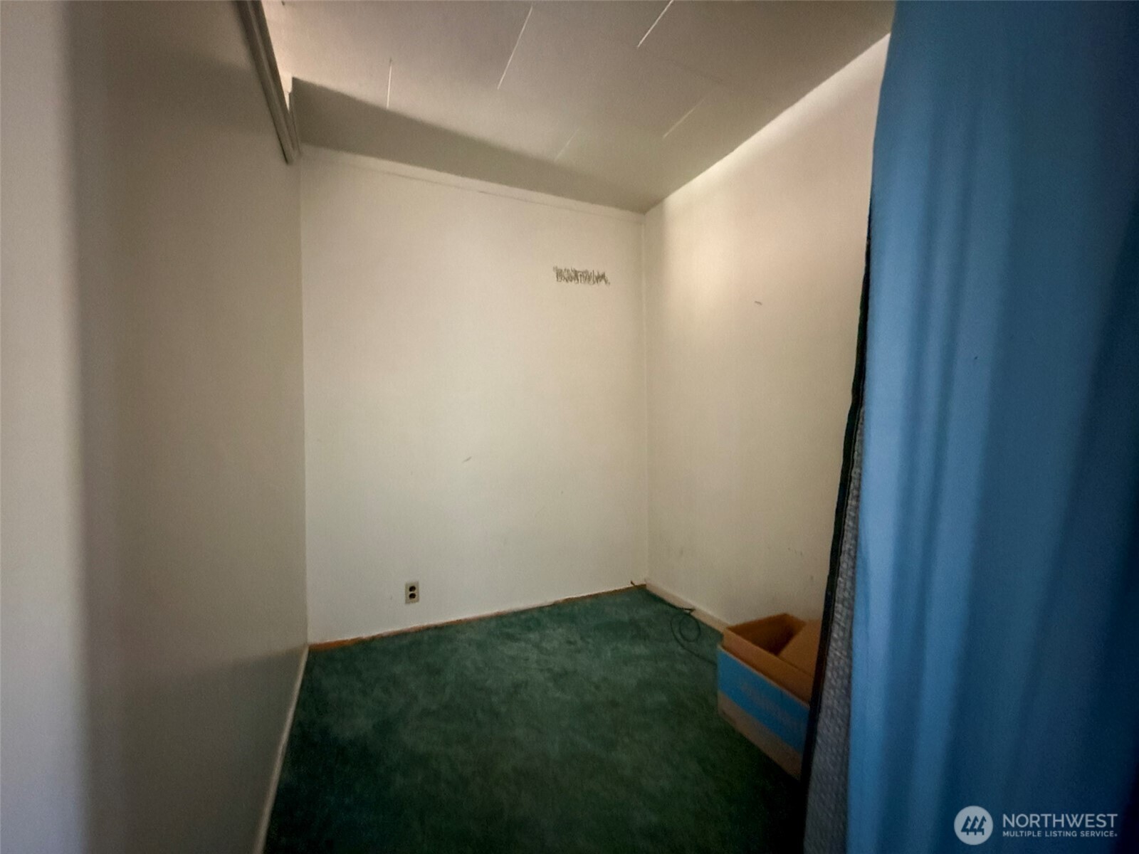 112 3rd Avenue Property Photo 23