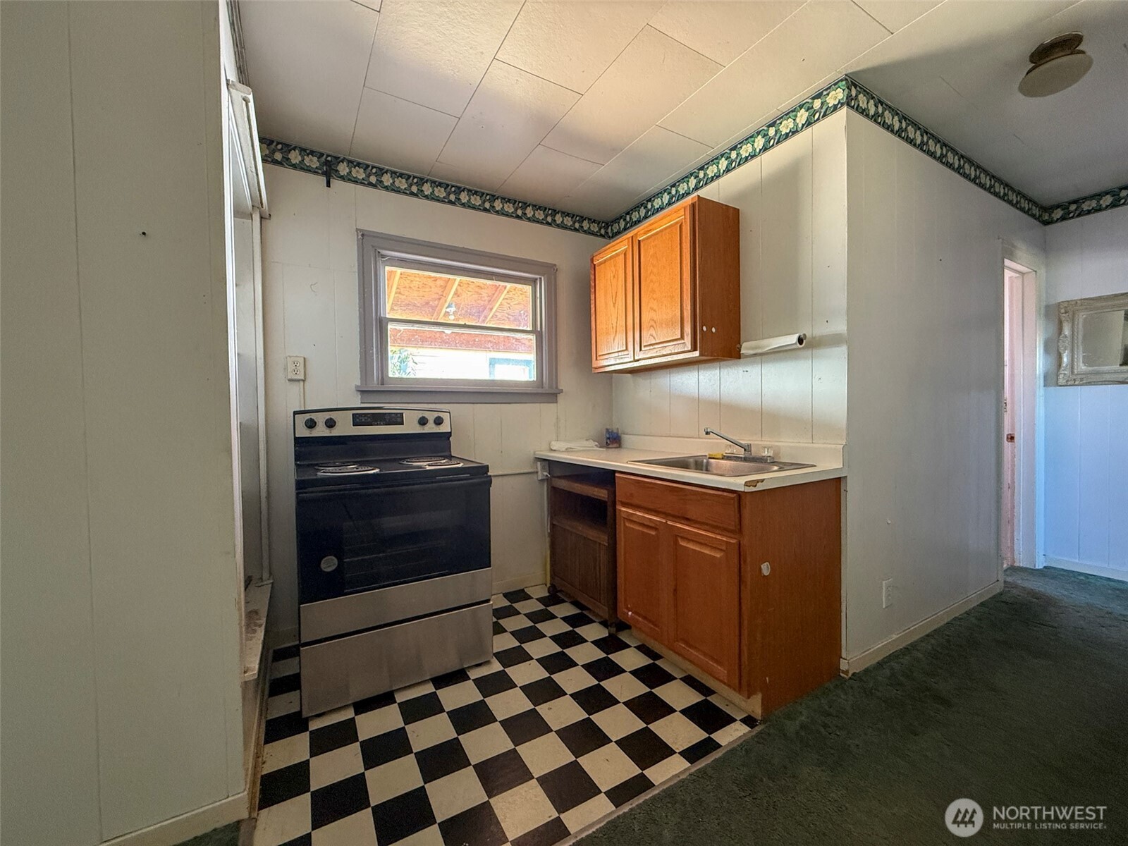 112 3rd Avenue Property Photo 24