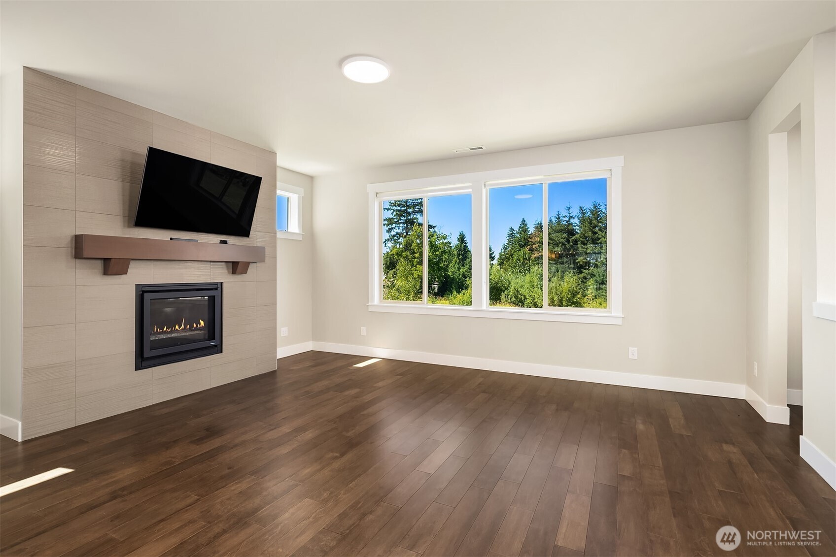 14012 12th Place Property Photo 6