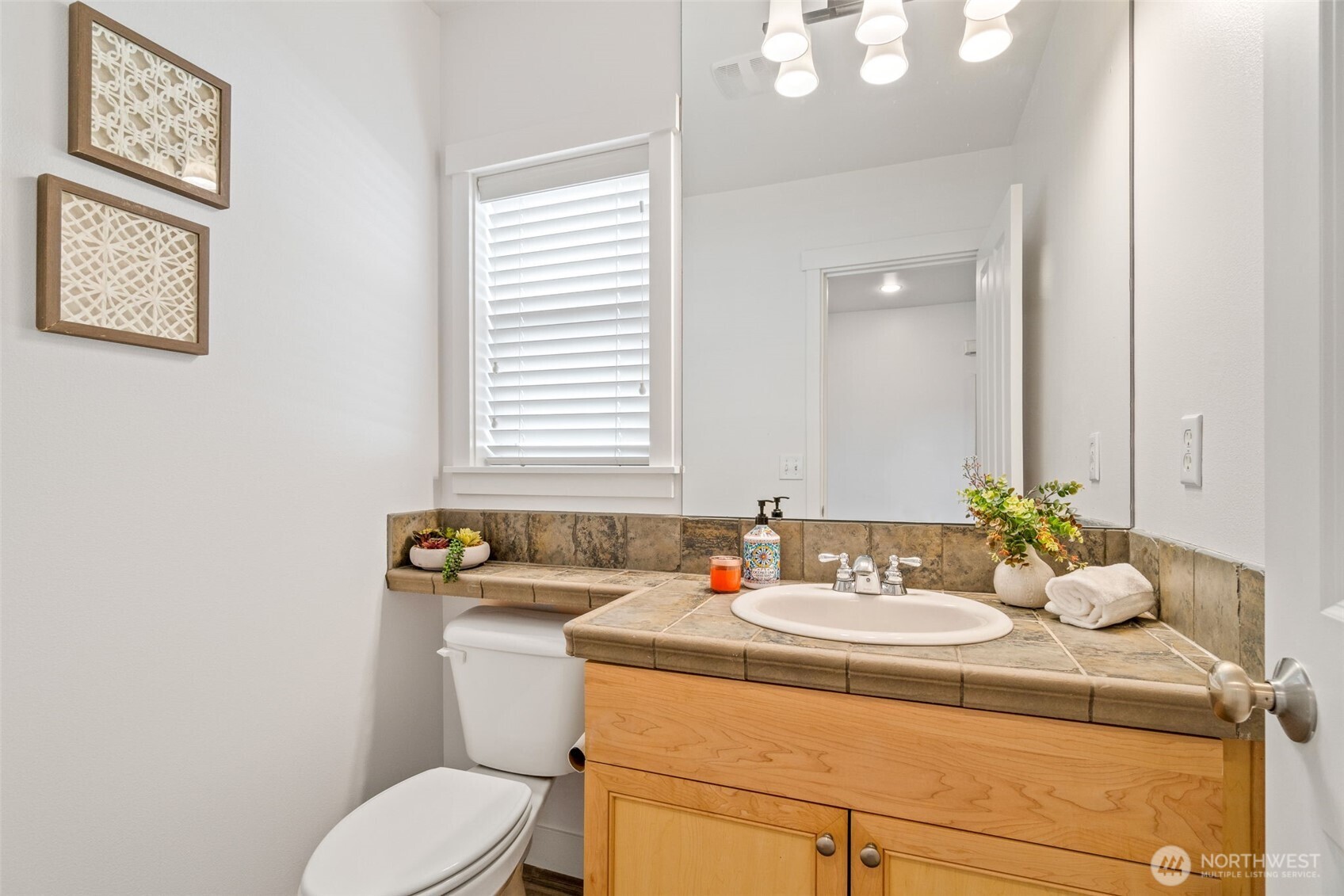 16563 Ne 119th Way Property Photo 17
