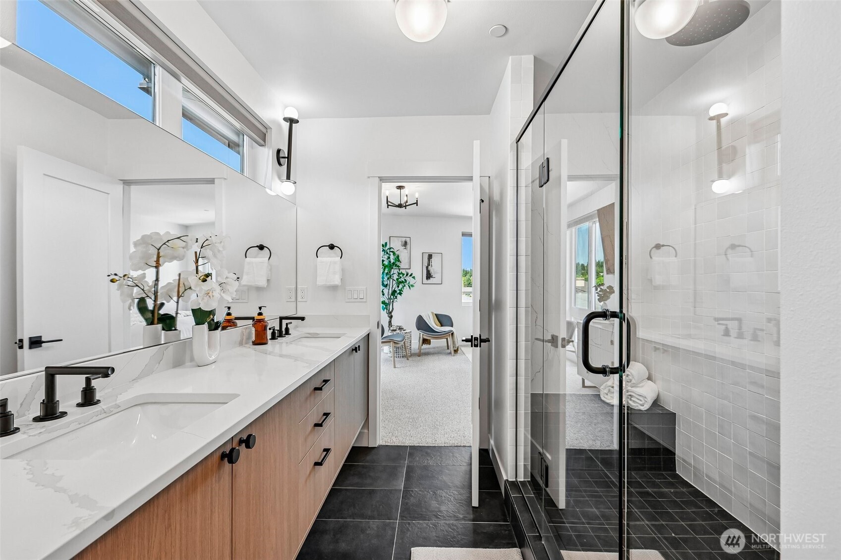 117 6th Street E Property Photo 13