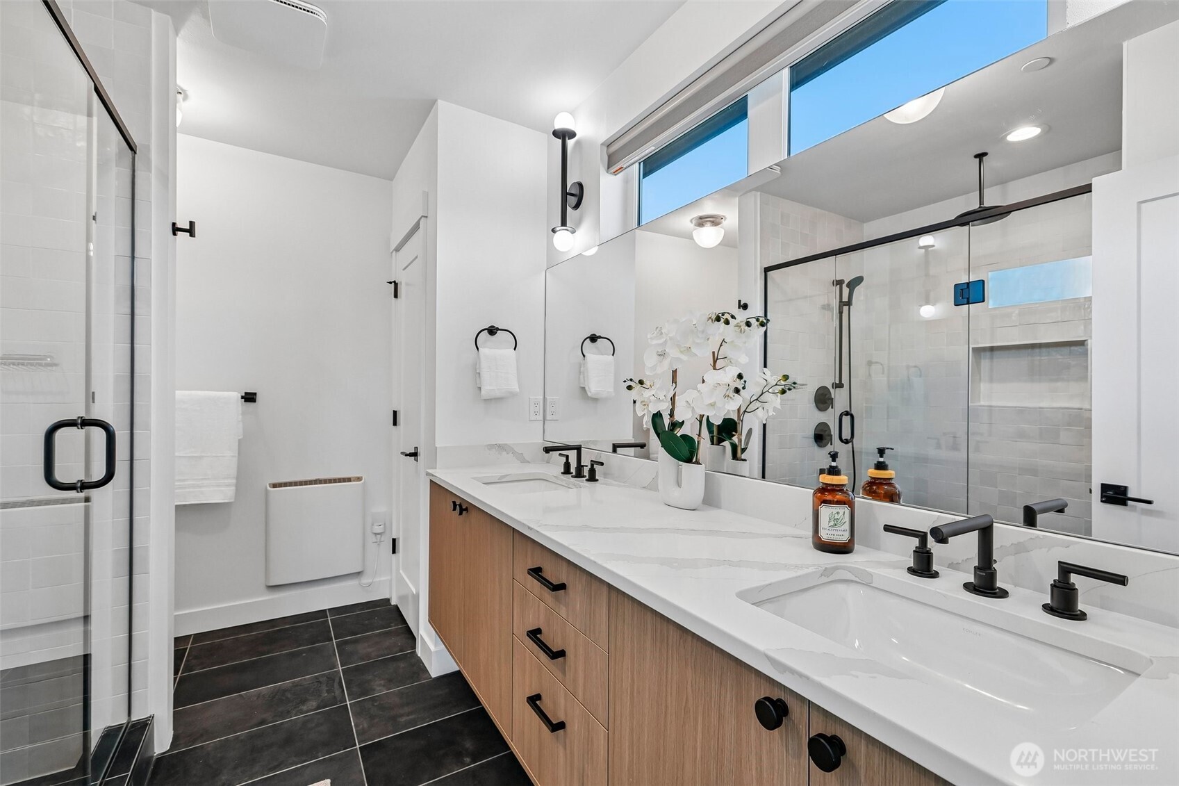 117 6th Street E Property Photo 14