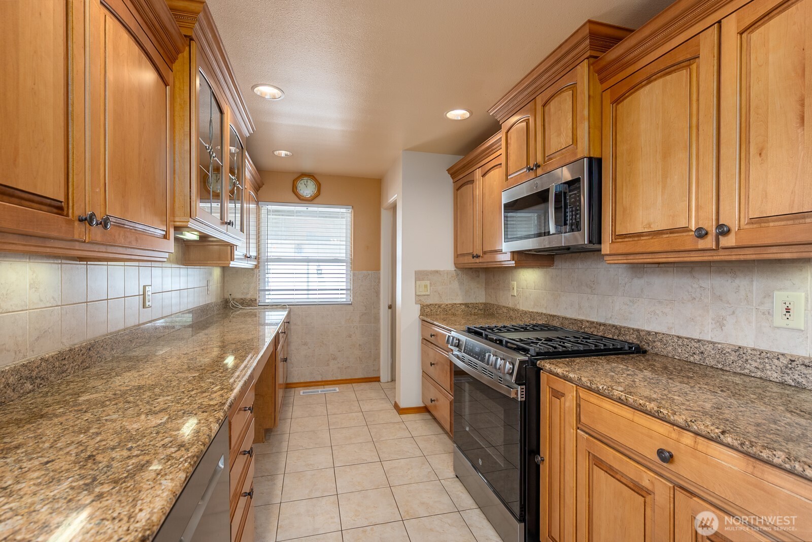 920 S Dahlia Drive Property Photo 13